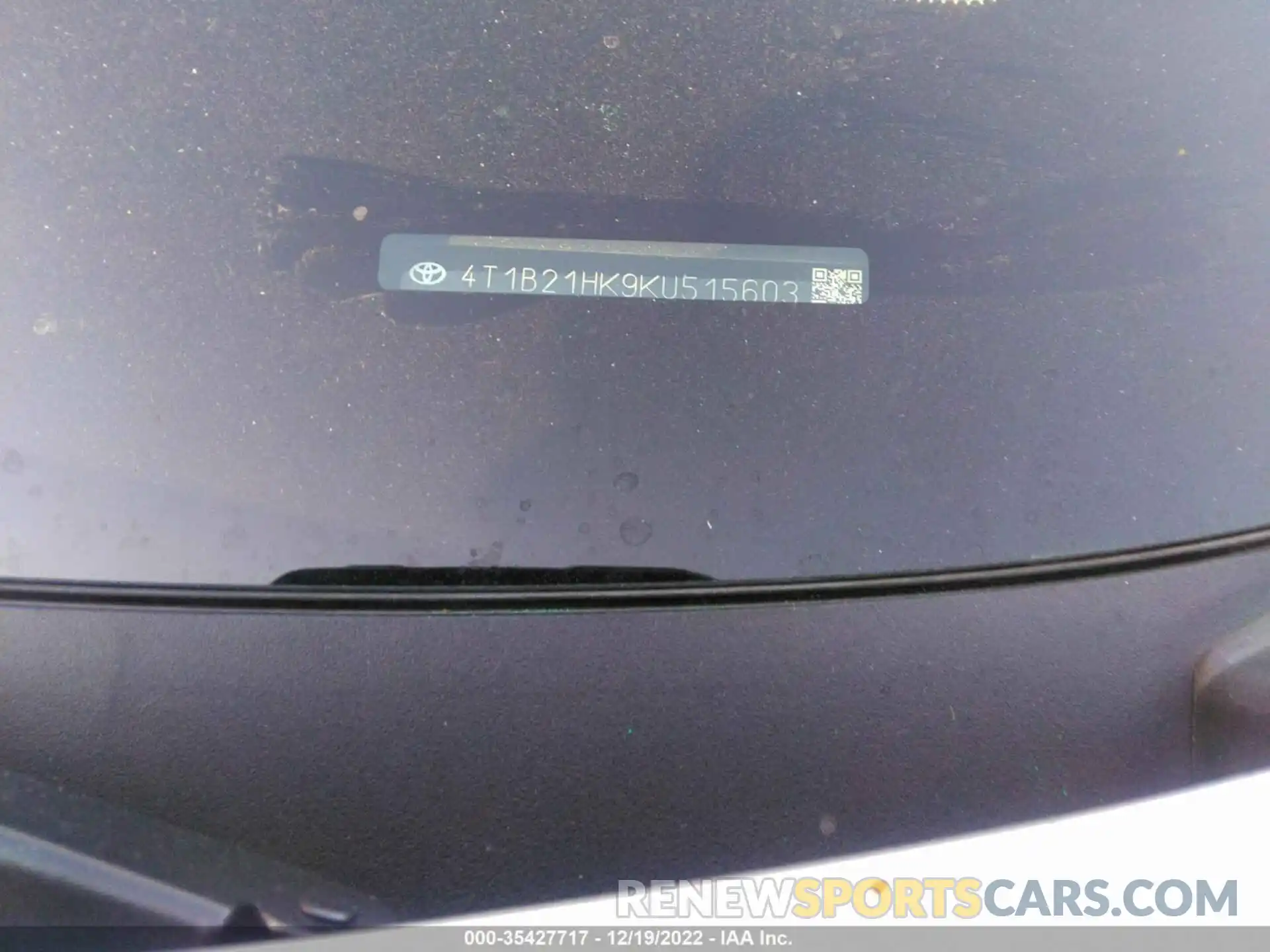 9 Photograph of a damaged car 4T1B21HK9KU515603 TOYOTA CAMRY 2019