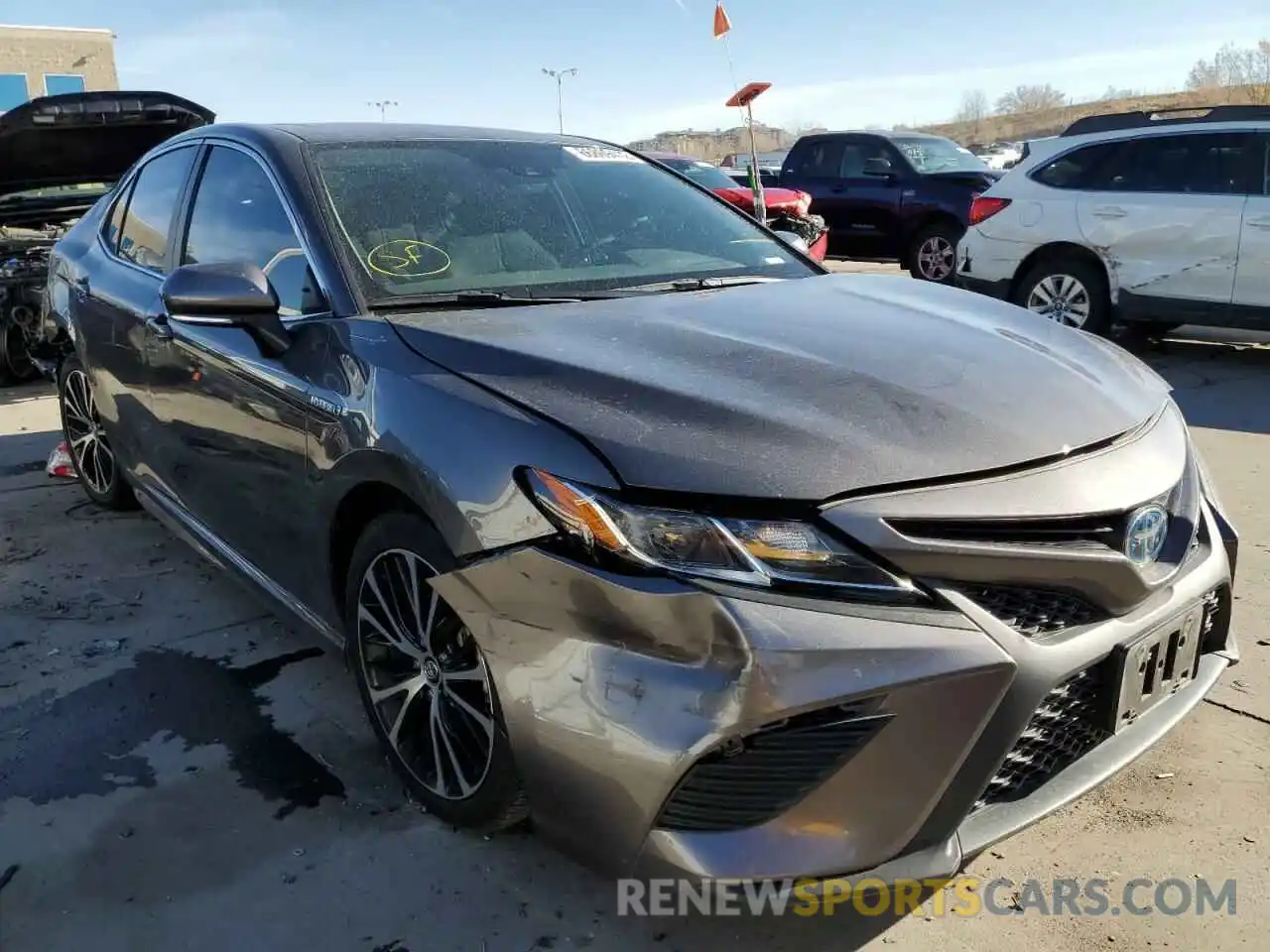 1 Photograph of a damaged car 4T1B21HK9KU517576 TOYOTA CAMRY 2019