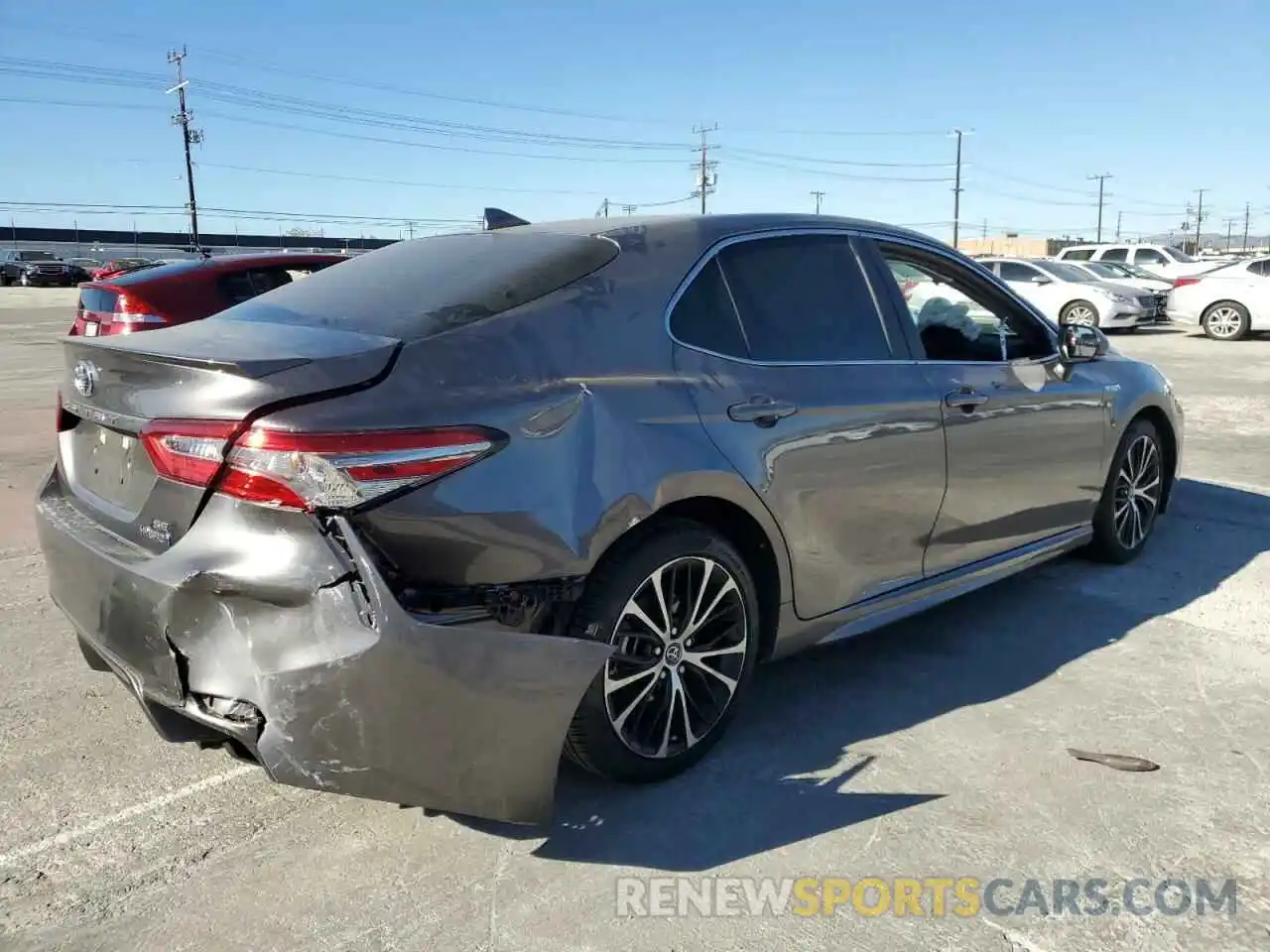 3 Photograph of a damaged car 4T1B21HK9KU521417 TOYOTA CAMRY 2019