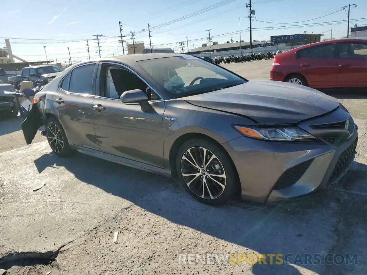 4 Photograph of a damaged car 4T1B21HK9KU521417 TOYOTA CAMRY 2019