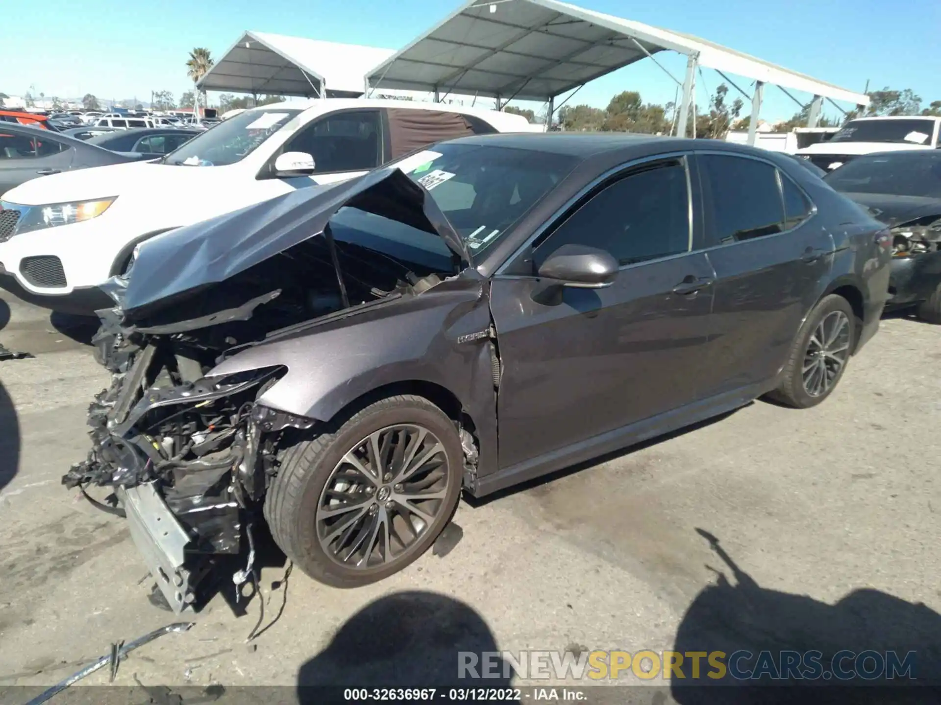 2 Photograph of a damaged car 4T1B21HK9KU521823 TOYOTA CAMRY 2019