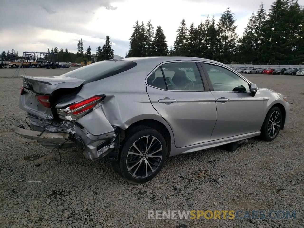 3 Photograph of a damaged car 4T1B21HKXKU511706 TOYOTA CAMRY 2019