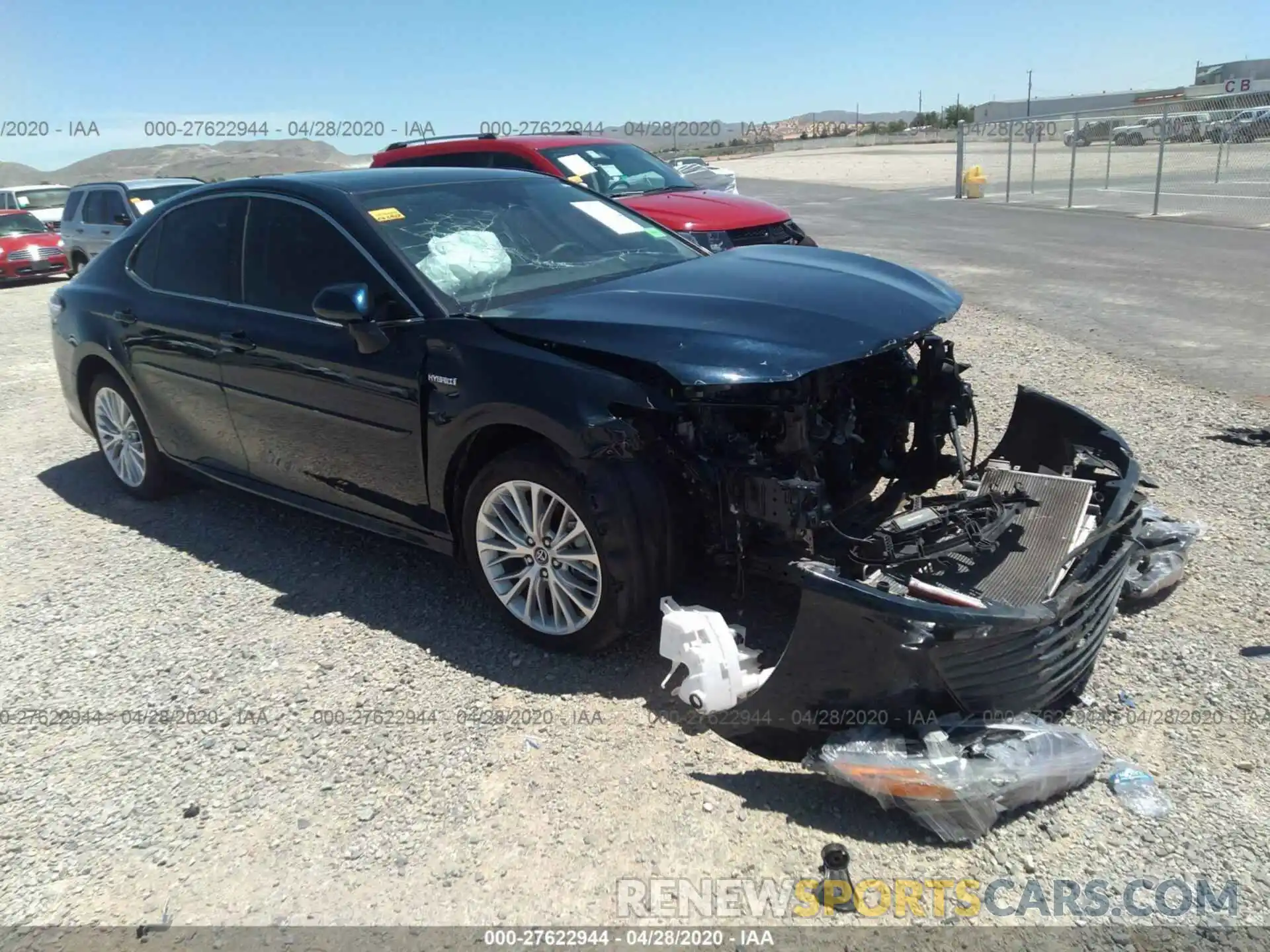 1 Photograph of a damaged car 4T1B21HKXKU512077 TOYOTA CAMRY 2019