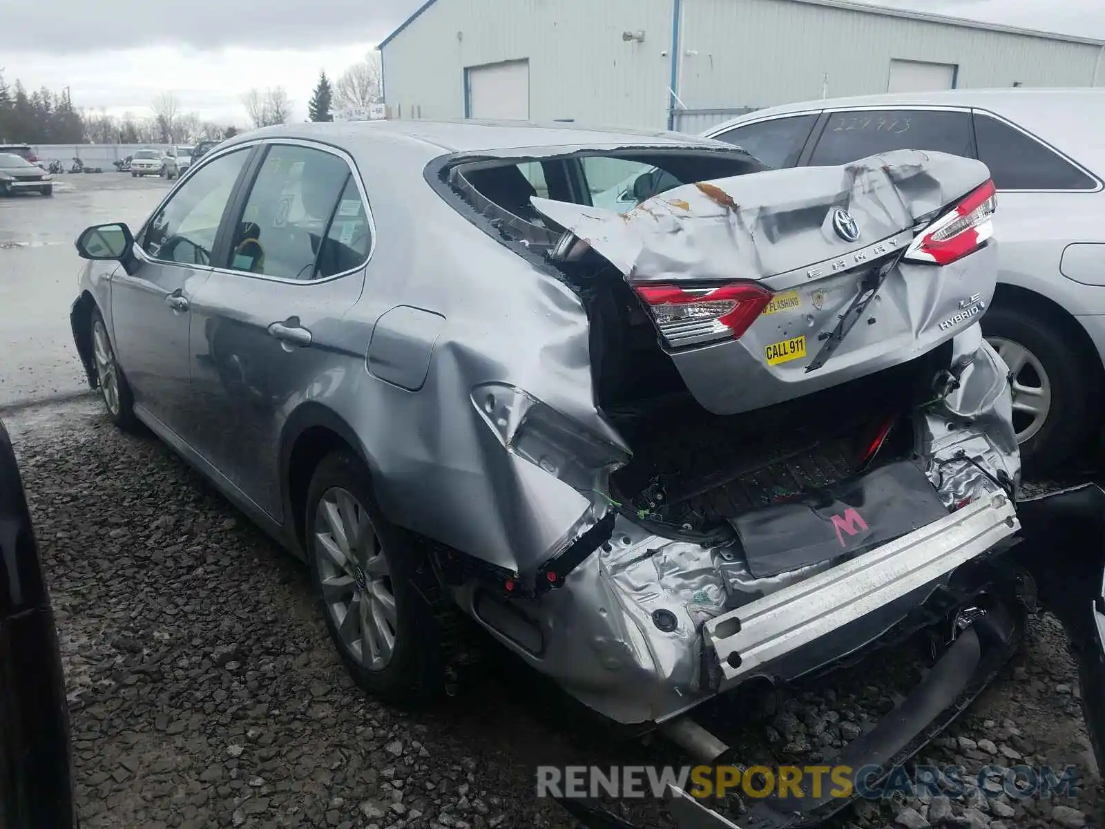 3 Photograph of a damaged car 4T1B31HK0KU513459 TOYOTA CAMRY 2019