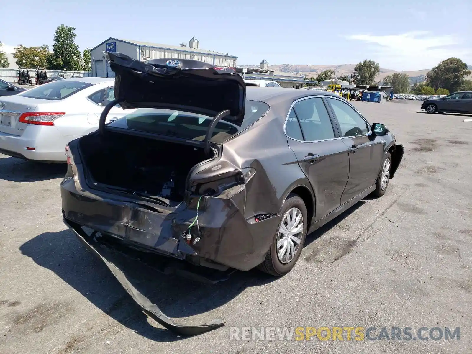 4 Photograph of a damaged car 4T1B31HK0KU514319 TOYOTA CAMRY 2019