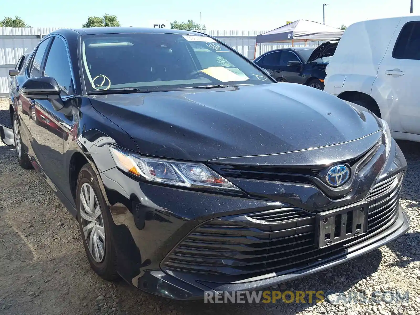 1 Photograph of a damaged car 4T1B31HK0KU514403 TOYOTA CAMRY 2019