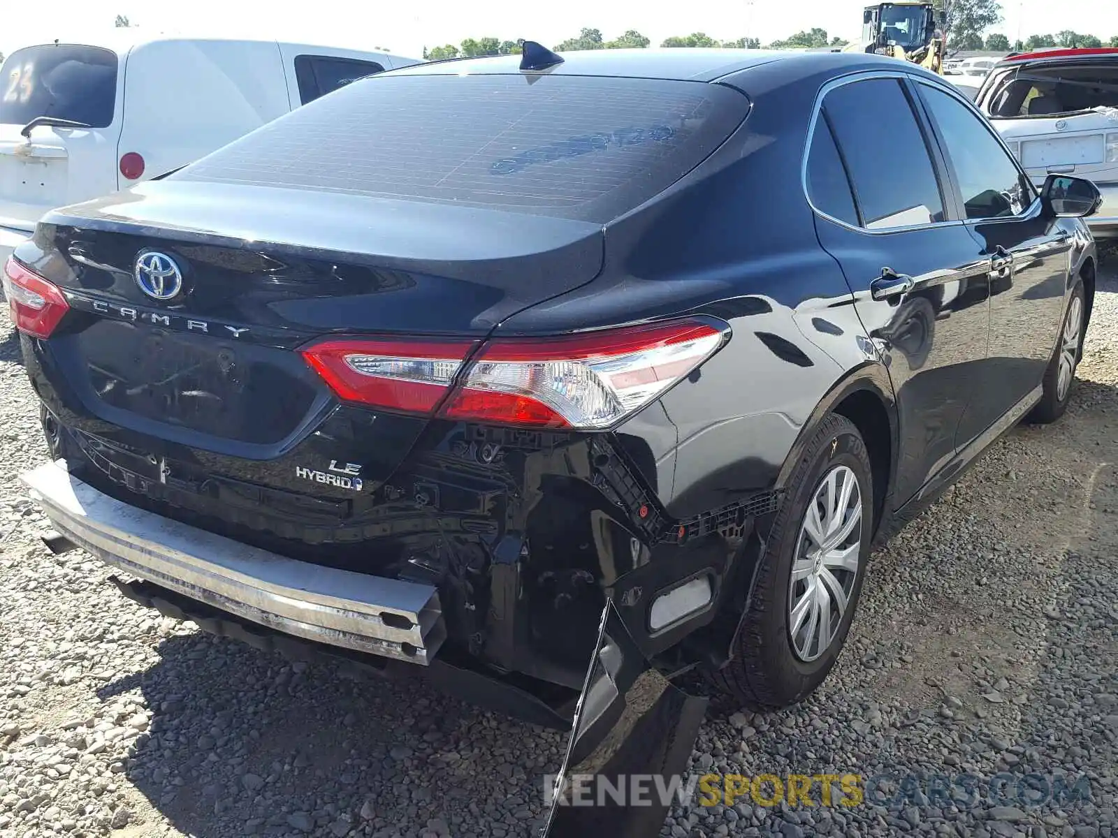 4 Photograph of a damaged car 4T1B31HK0KU514403 TOYOTA CAMRY 2019