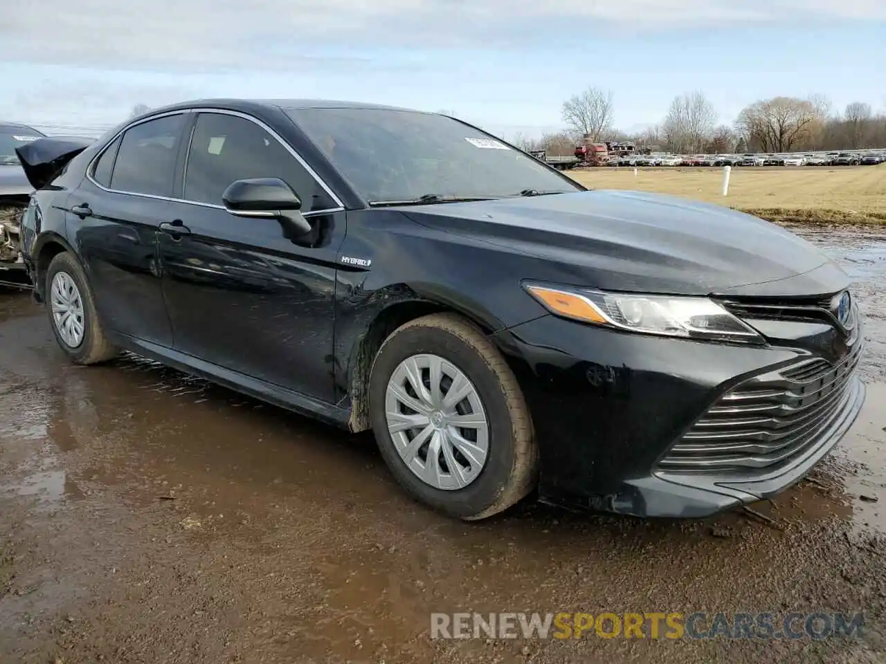 4 Photograph of a damaged car 4T1B31HK0KU515289 TOYOTA CAMRY 2019