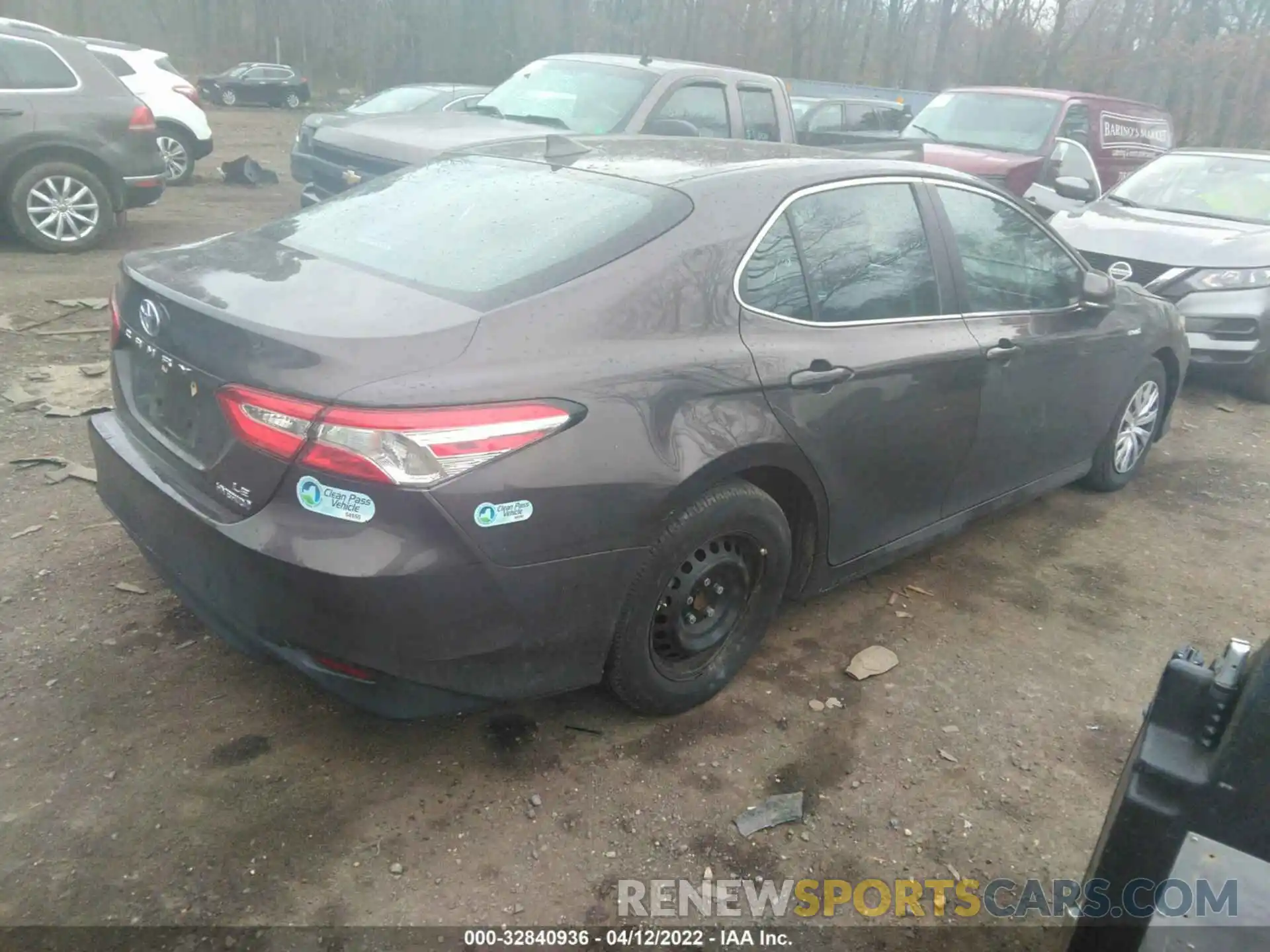 4 Photograph of a damaged car 4T1B31HK1KU008059 TOYOTA CAMRY 2019