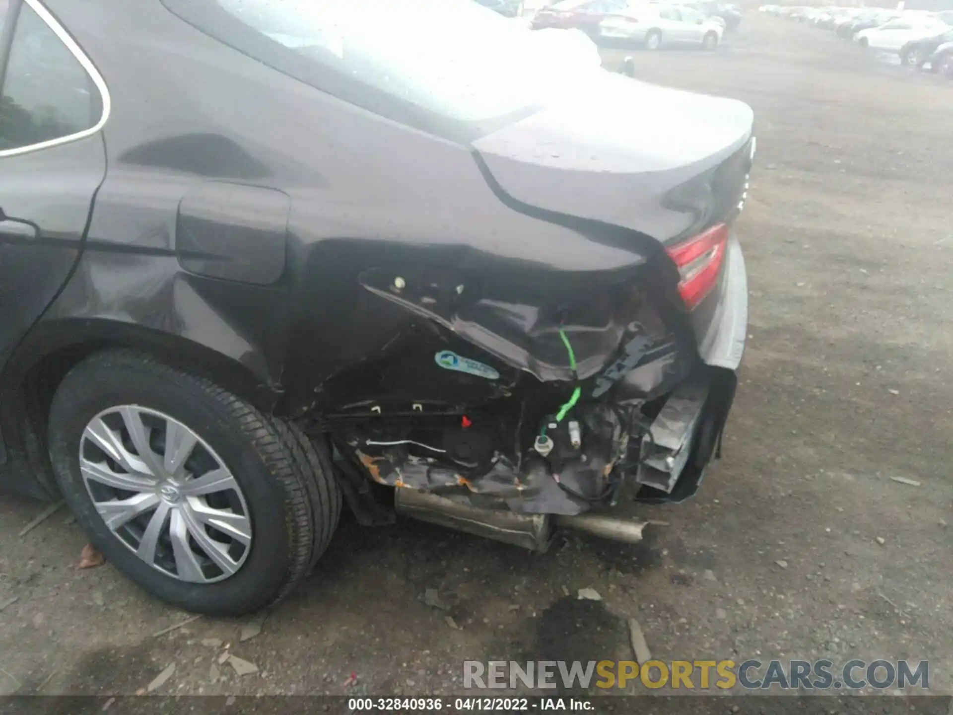 6 Photograph of a damaged car 4T1B31HK1KU008059 TOYOTA CAMRY 2019