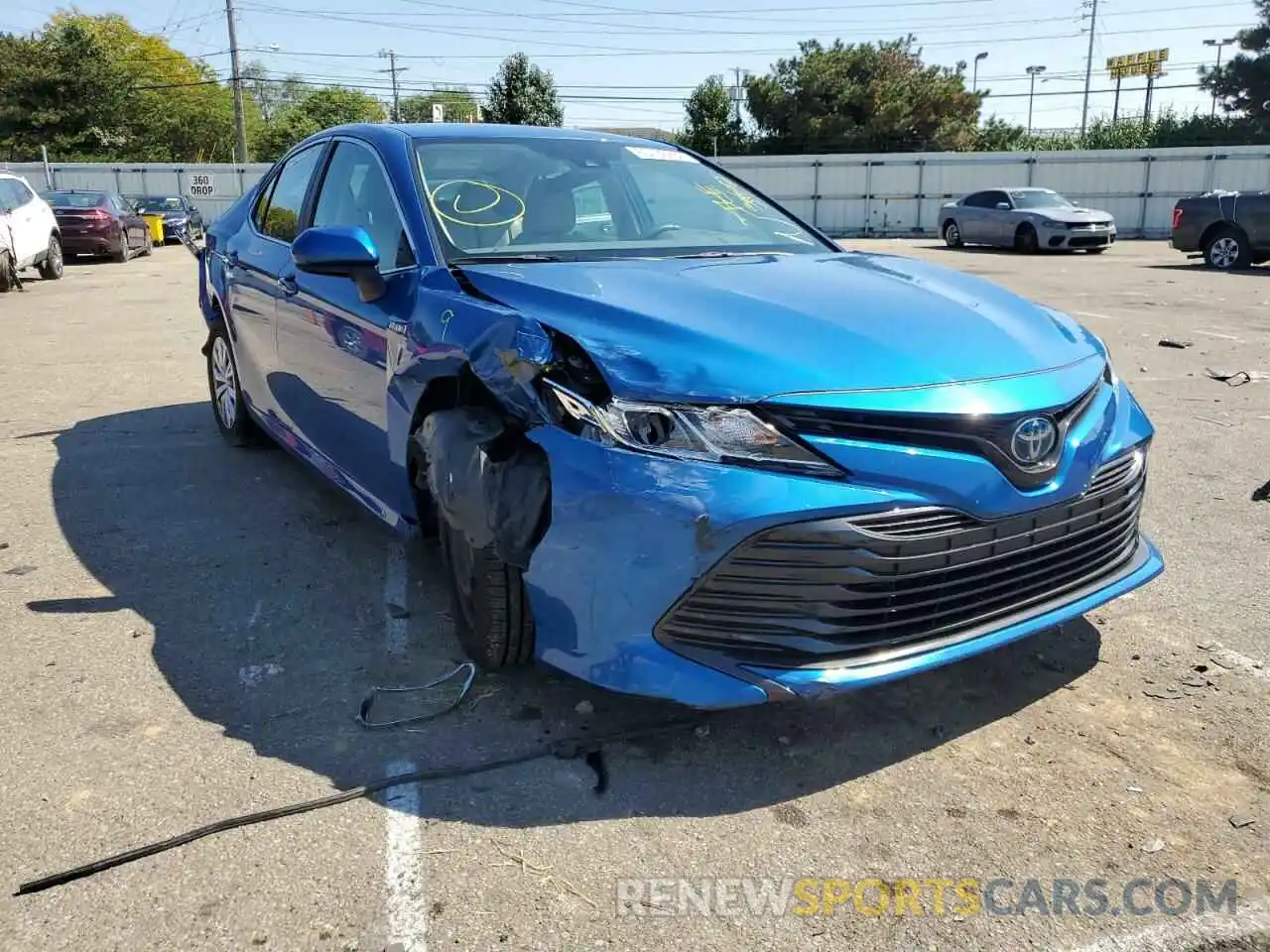 1 Photograph of a damaged car 4T1B31HK1KU008868 TOYOTA CAMRY 2019