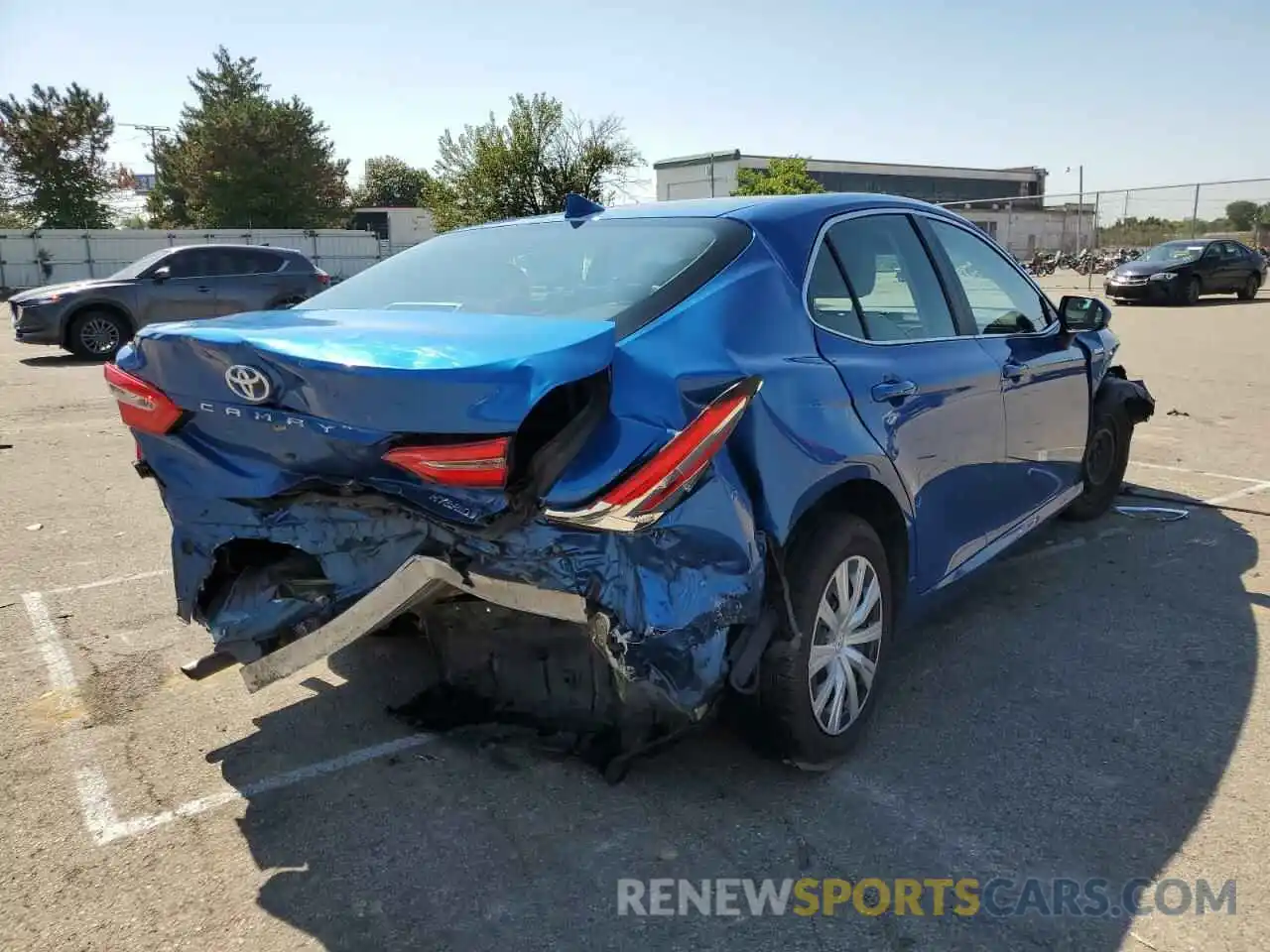 4 Photograph of a damaged car 4T1B31HK1KU008868 TOYOTA CAMRY 2019