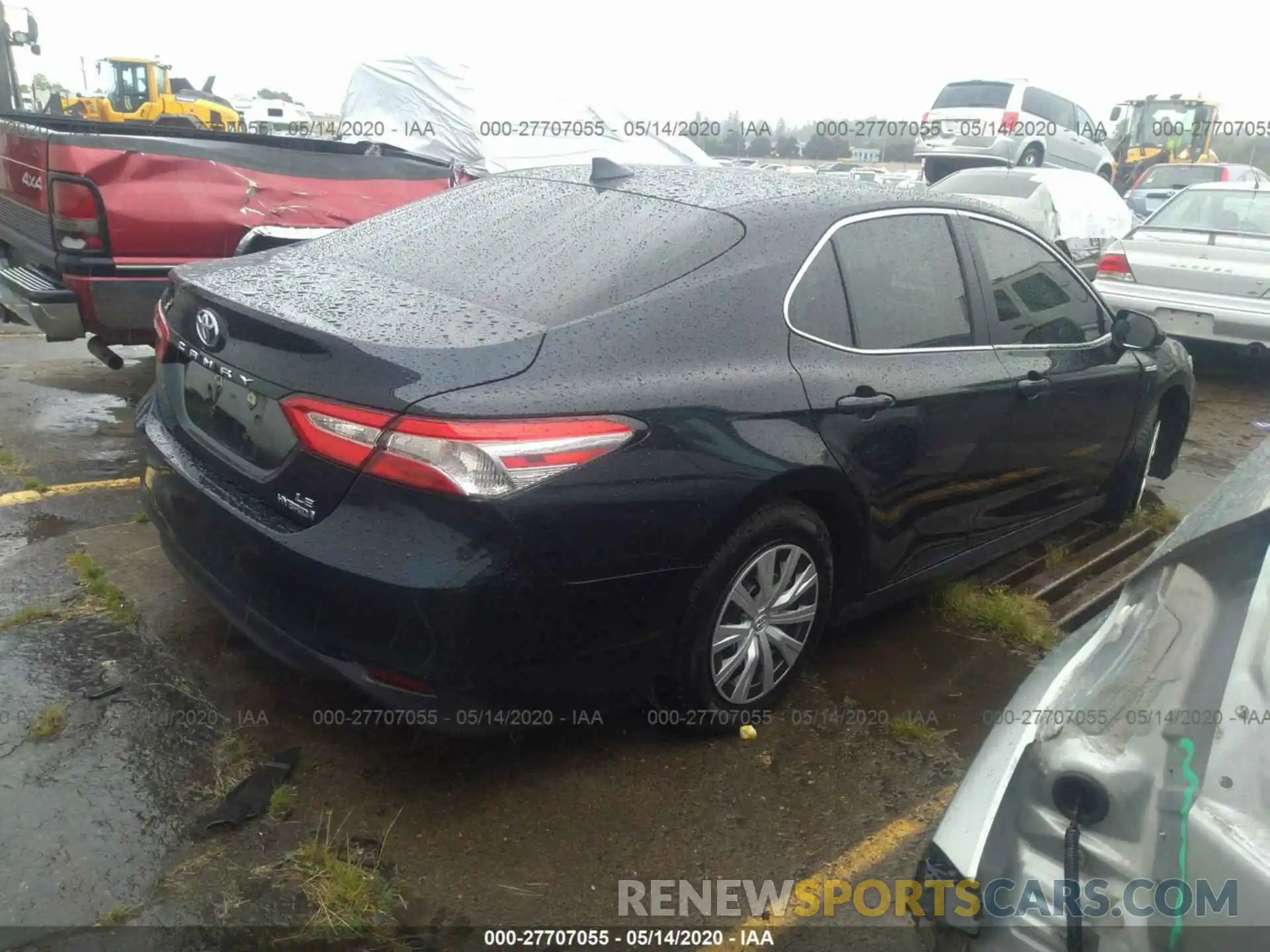 4 Photograph of a damaged car 4T1B31HK1KU512238 TOYOTA CAMRY 2019