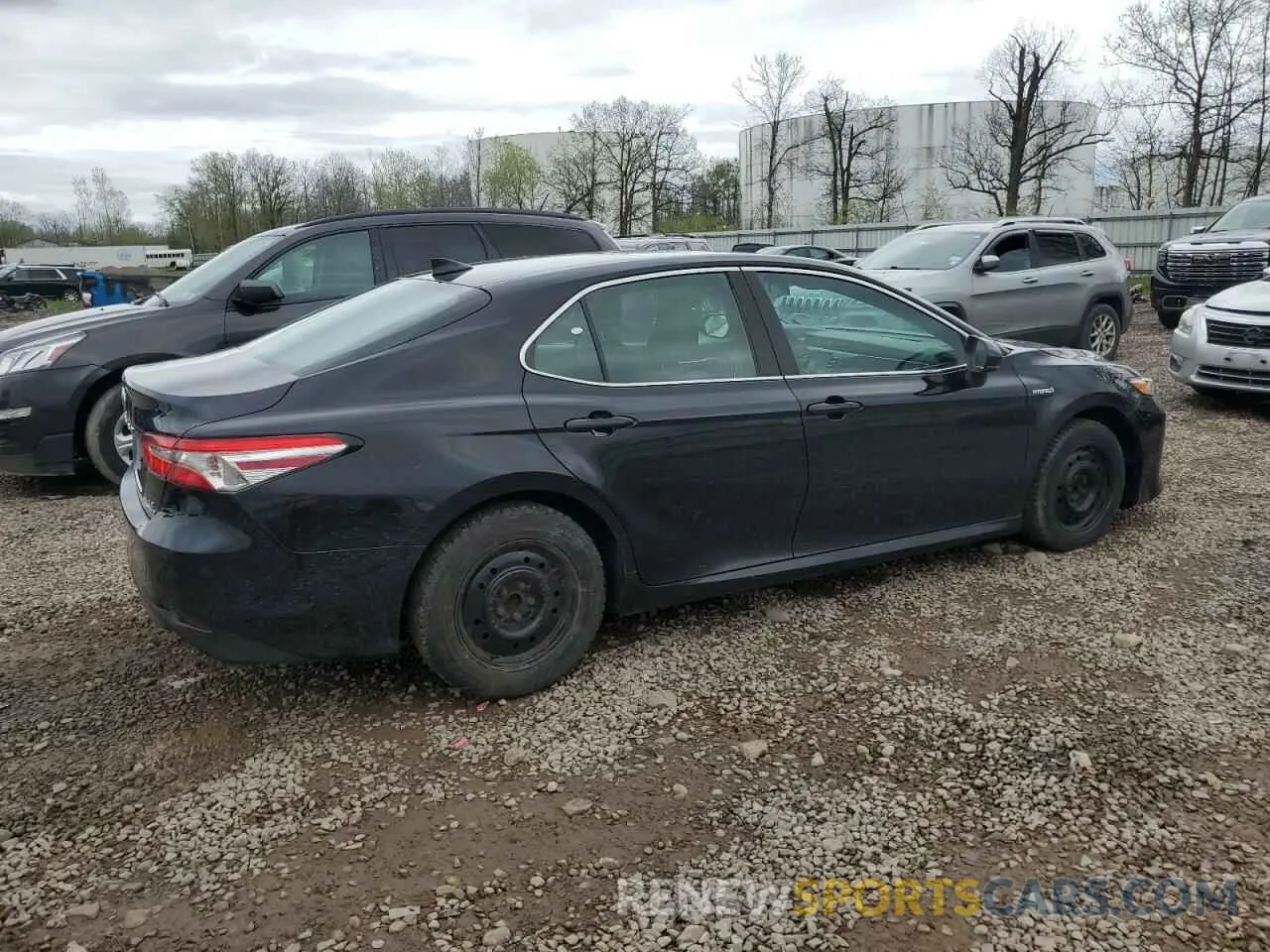 3 Photograph of a damaged car 4T1B31HK1KU512465 TOYOTA CAMRY 2019