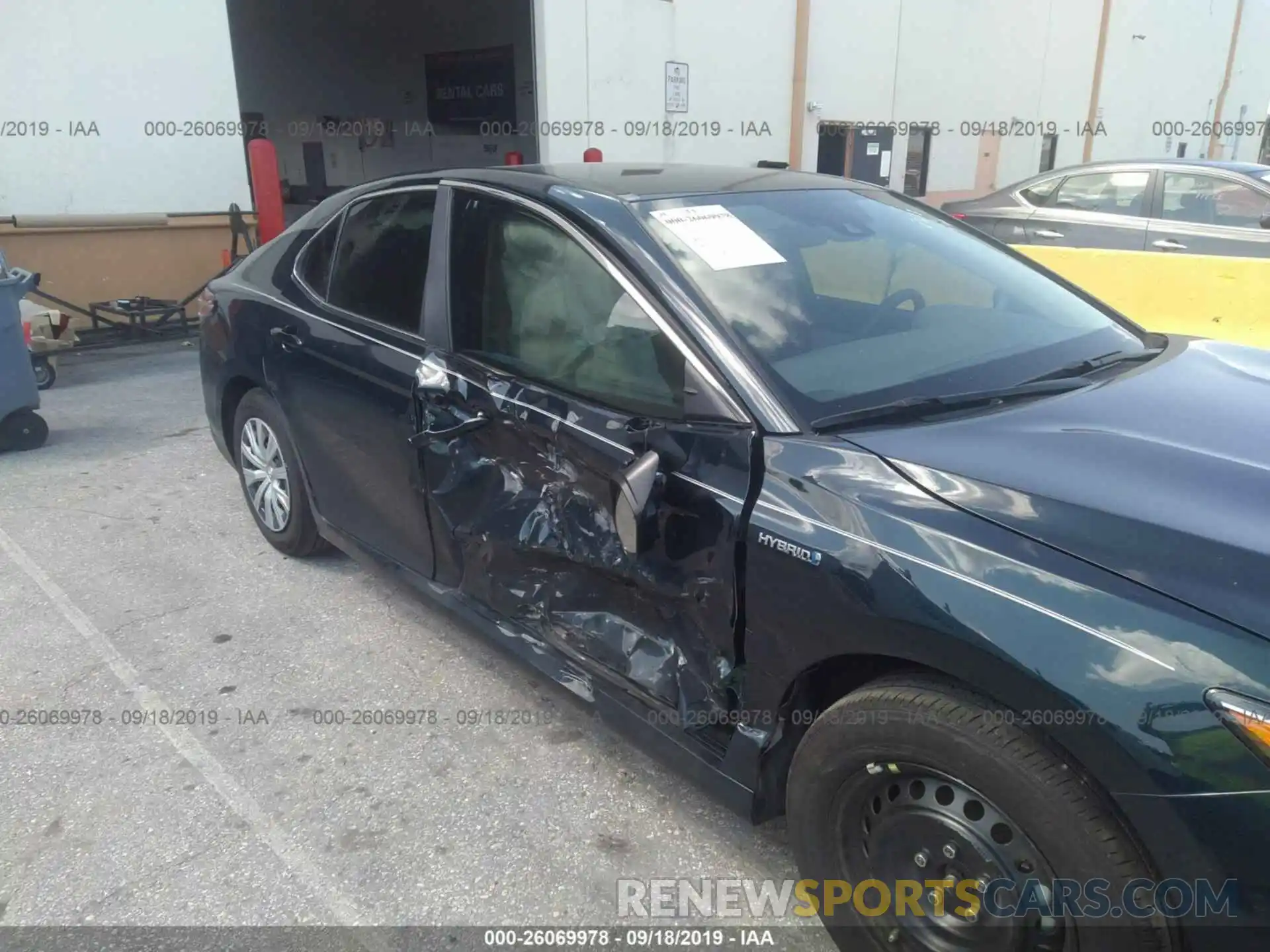 6 Photograph of a damaged car 4T1B31HK1KU512613 TOYOTA CAMRY 2019