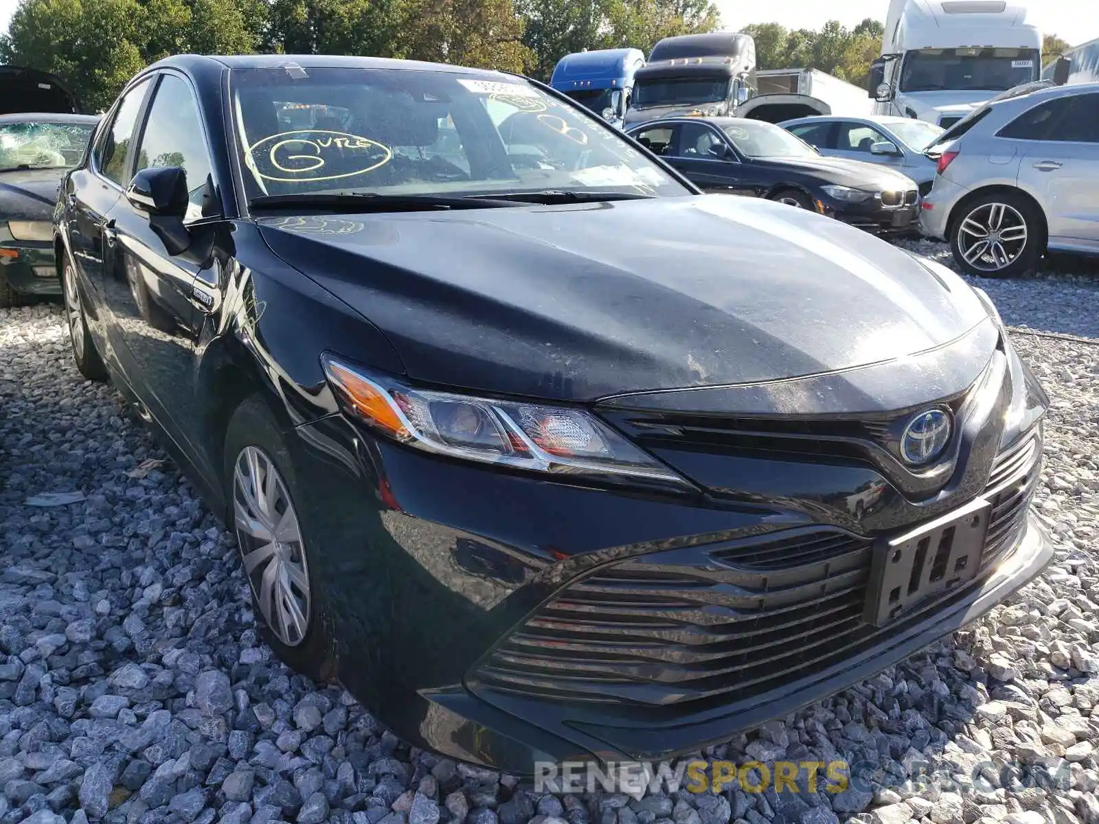 1 Photograph of a damaged car 4T1B31HK1KU516547 TOYOTA CAMRY 2019