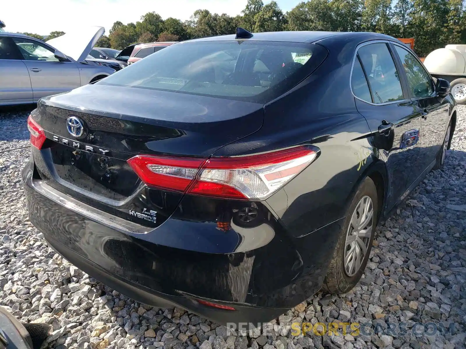 4 Photograph of a damaged car 4T1B31HK1KU516547 TOYOTA CAMRY 2019