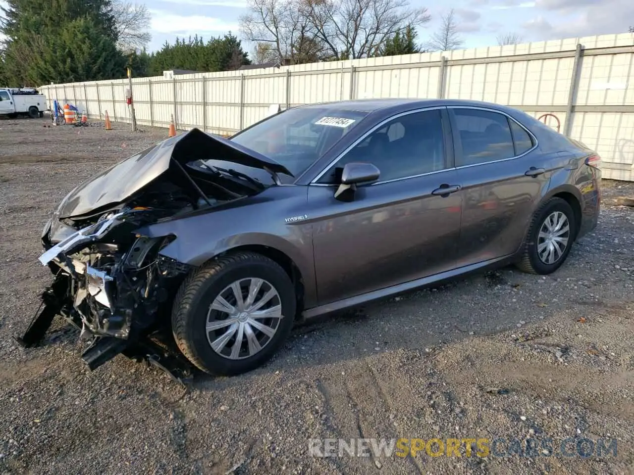 1 Photograph of a damaged car 4T1B31HK2KU512653 TOYOTA CAMRY 2019