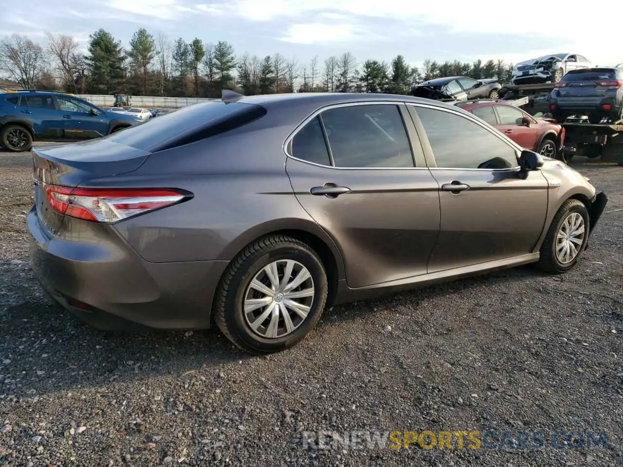 3 Photograph of a damaged car 4T1B31HK2KU512653 TOYOTA CAMRY 2019