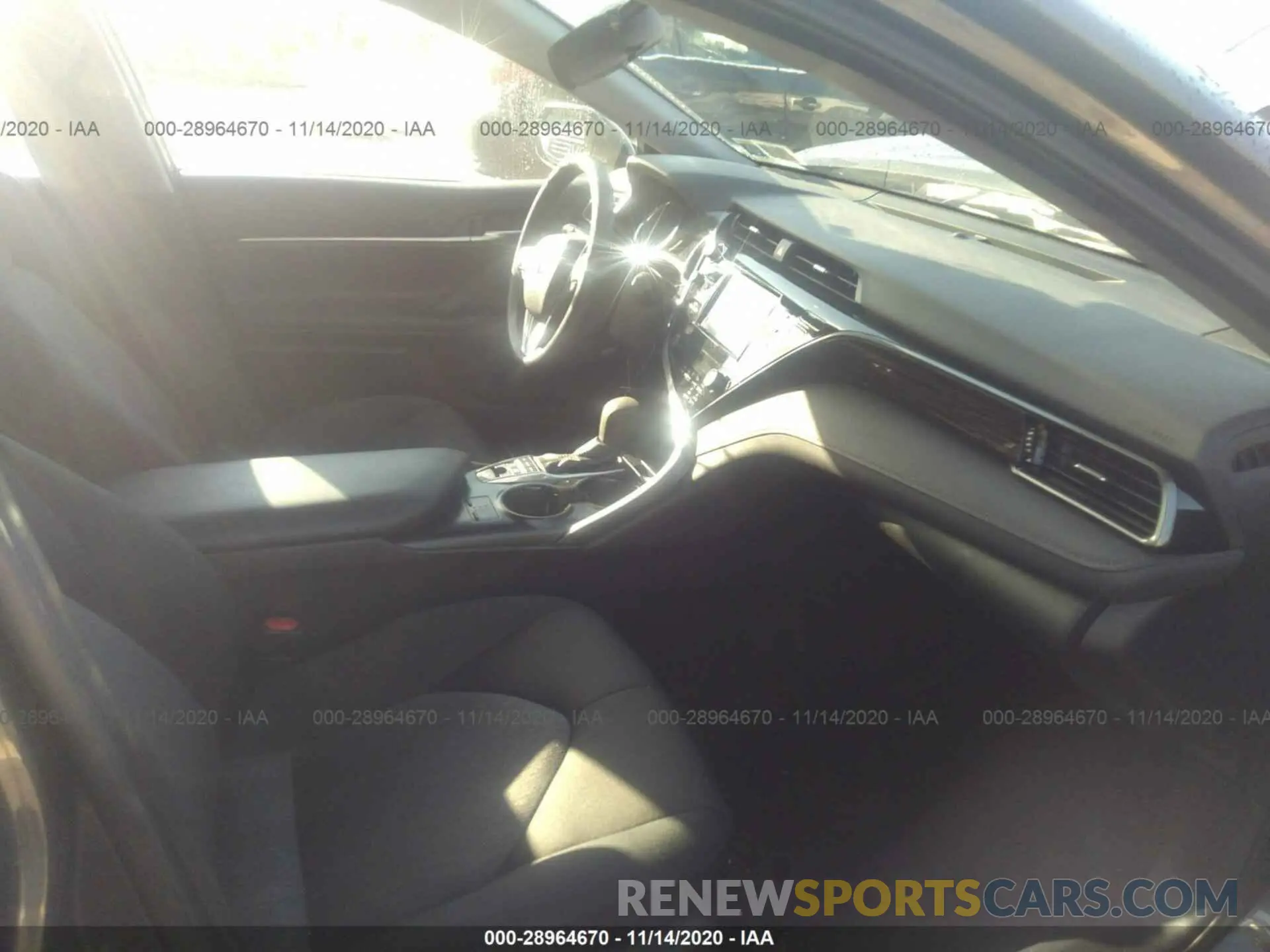 5 Photograph of a damaged car 4T1B31HK2KU513849 TOYOTA CAMRY 2019