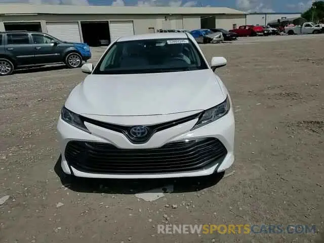 14 Photograph of a damaged car 4T1B31HK3KU004904 TOYOTA CAMRY 2019