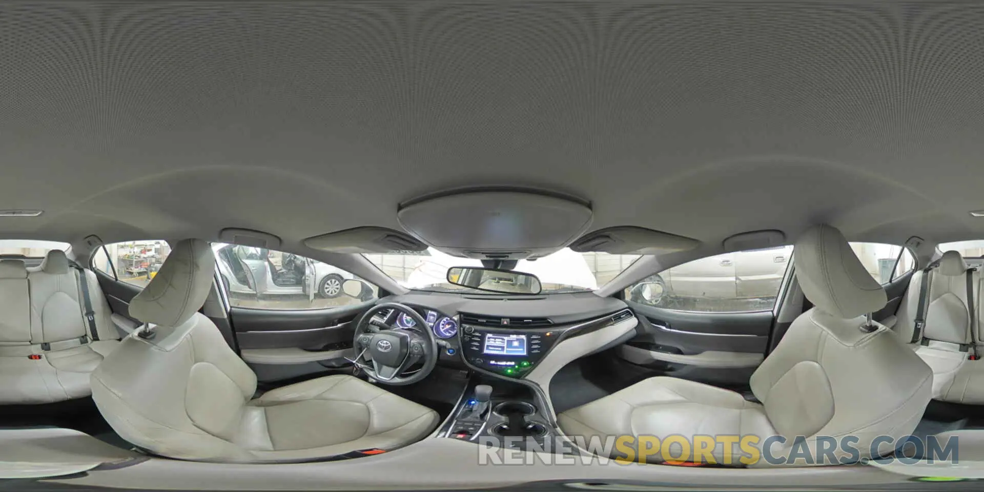 15 Photograph of a damaged car 4T1B31HK3KU004904 TOYOTA CAMRY 2019
