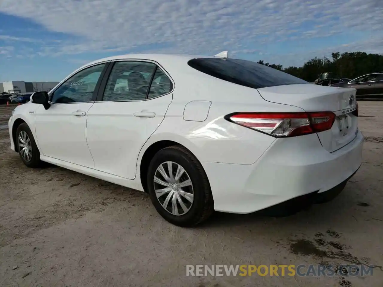 2 Photograph of a damaged car 4T1B31HK3KU008919 TOYOTA CAMRY 2019