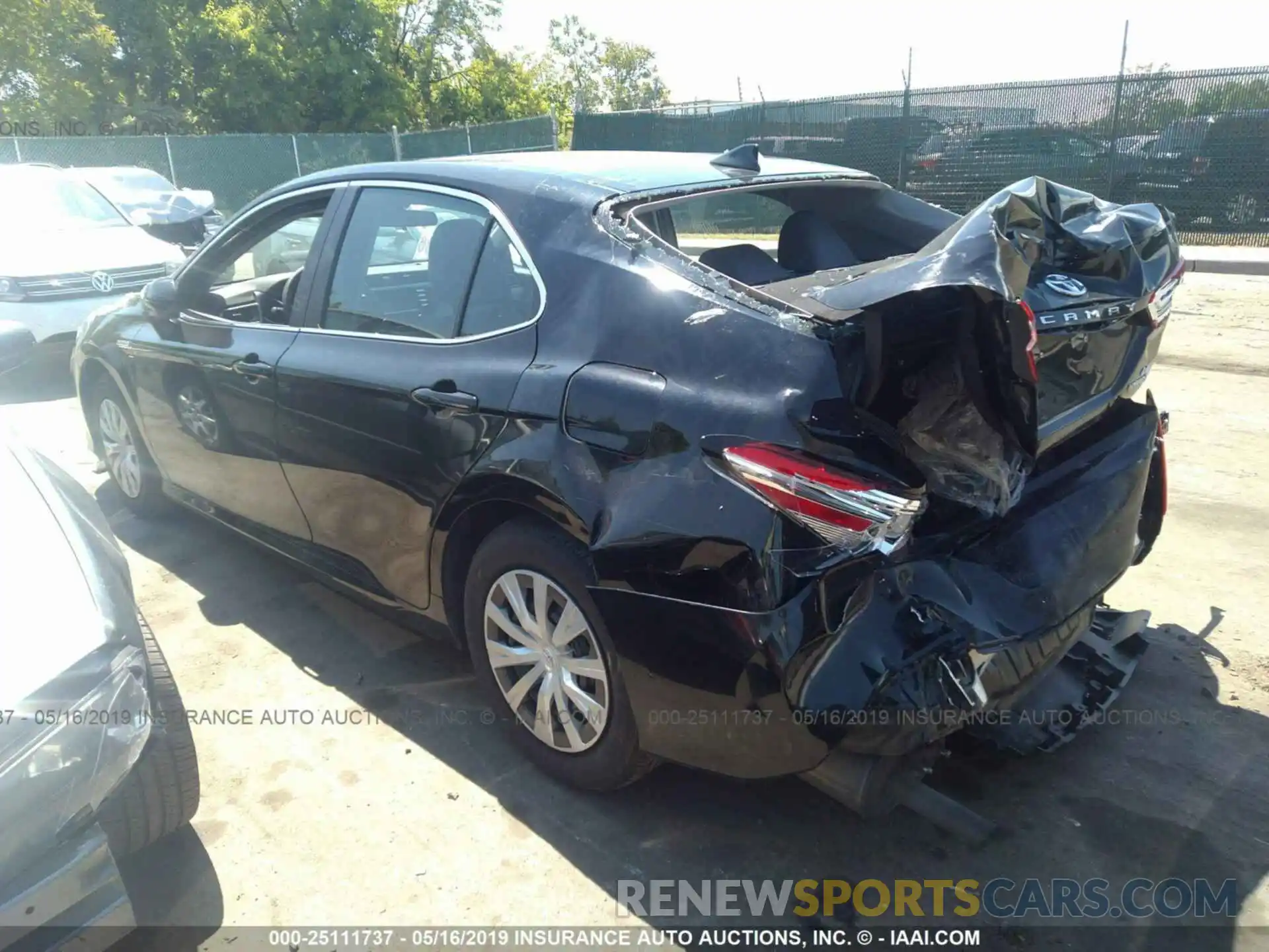 3 Photograph of a damaged car 4T1B31HK3KU509311 TOYOTA CAMRY 2019