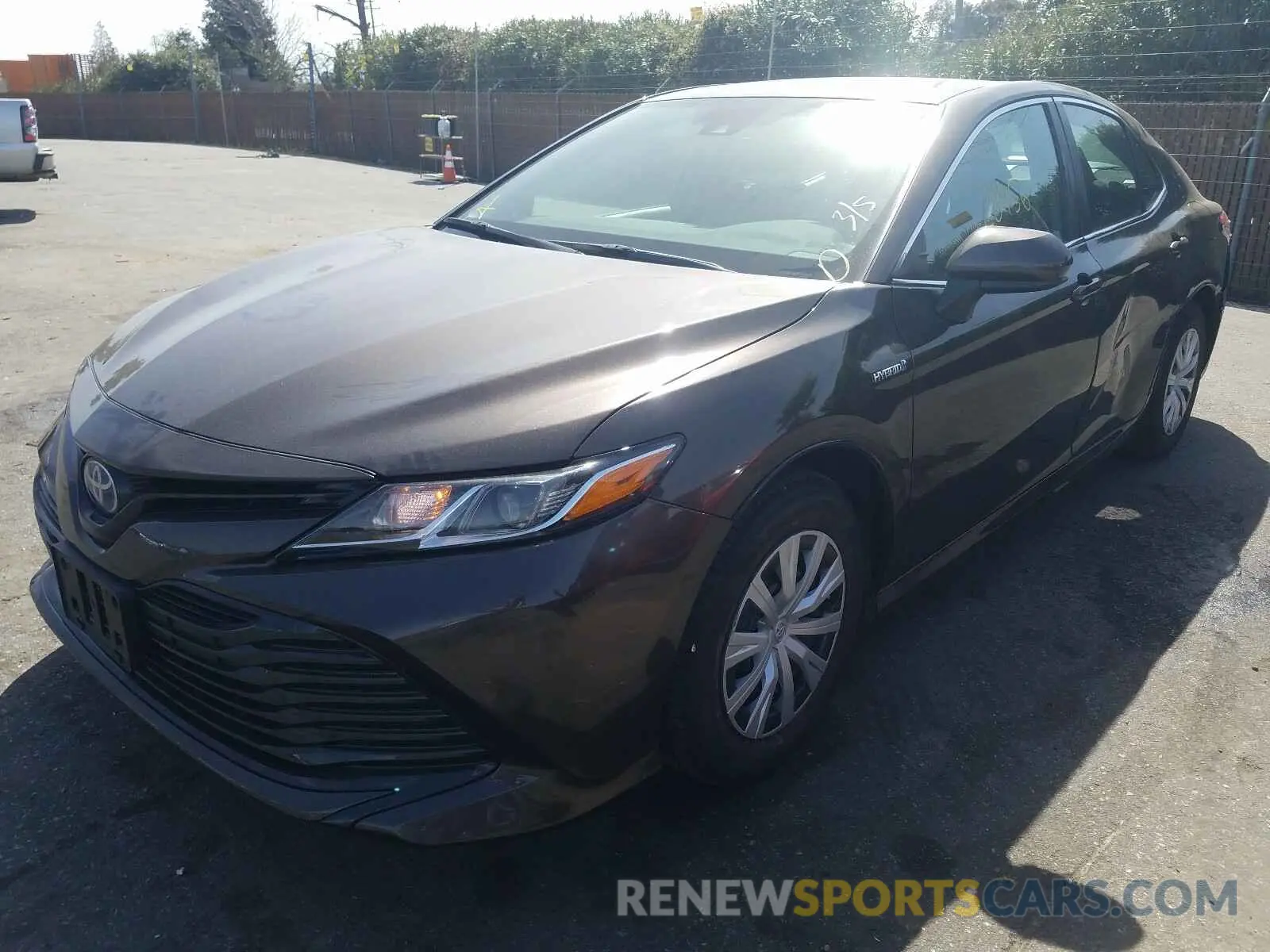 2 Photograph of a damaged car 4T1B31HK3KU510328 TOYOTA CAMRY 2019