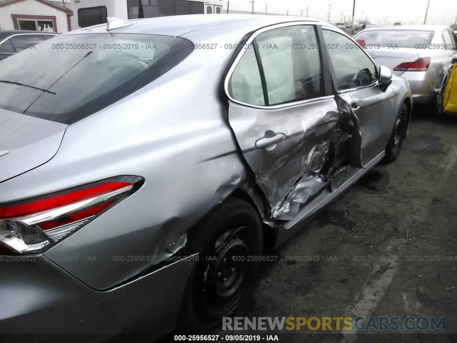 6 Photograph of a damaged car 4T1B31HK3KU510541 TOYOTA CAMRY 2019