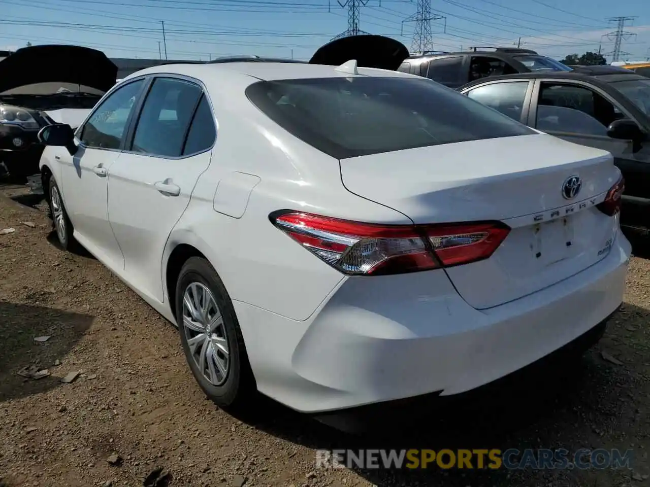 3 Photograph of a damaged car 4T1B31HK3KU510670 TOYOTA CAMRY 2019