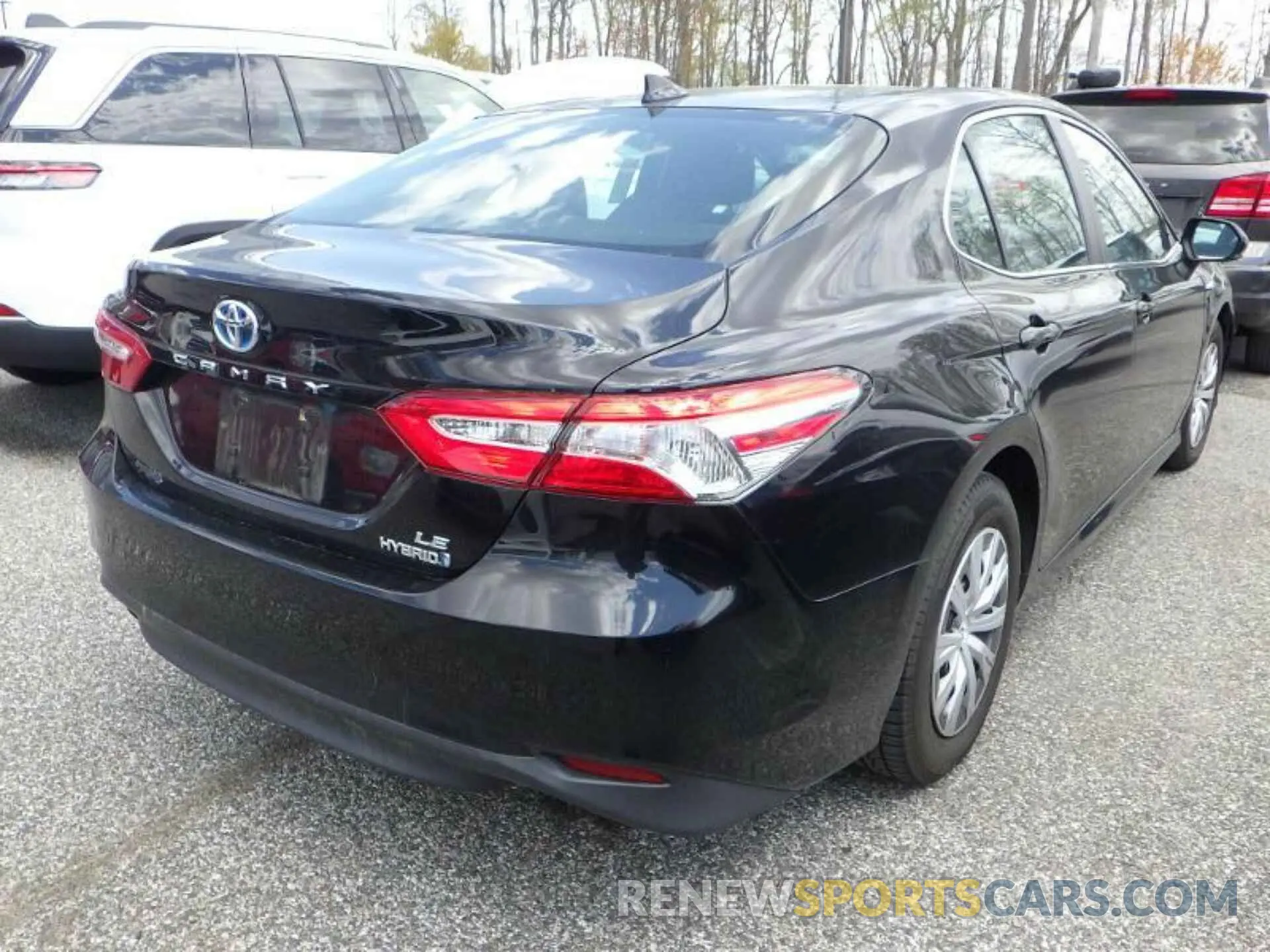 10 Photograph of a damaged car 4T1B31HK3KU512662 TOYOTA CAMRY 2019