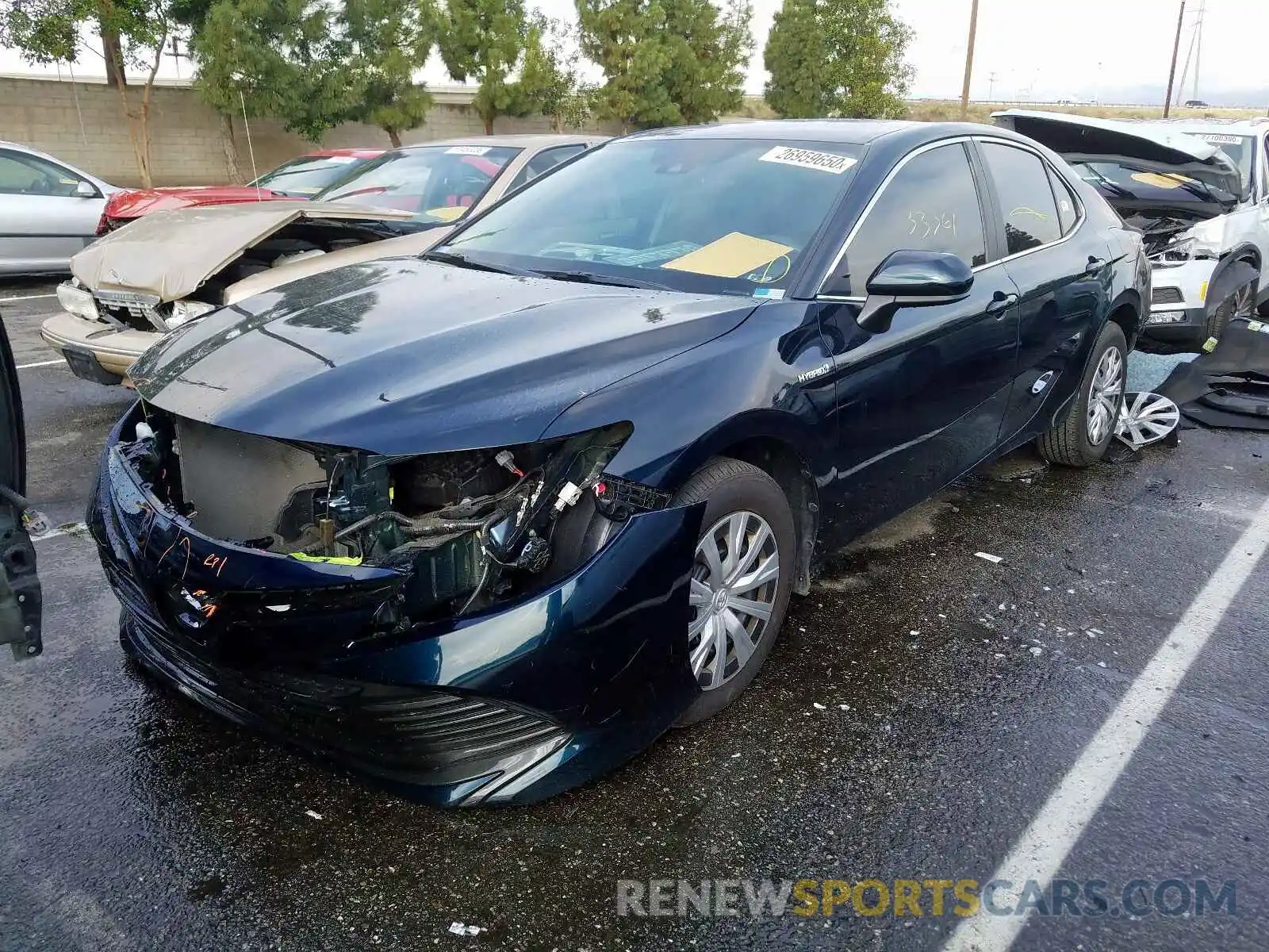 2 Photograph of a damaged car 4T1B31HK3KU512869 TOYOTA CAMRY 2019