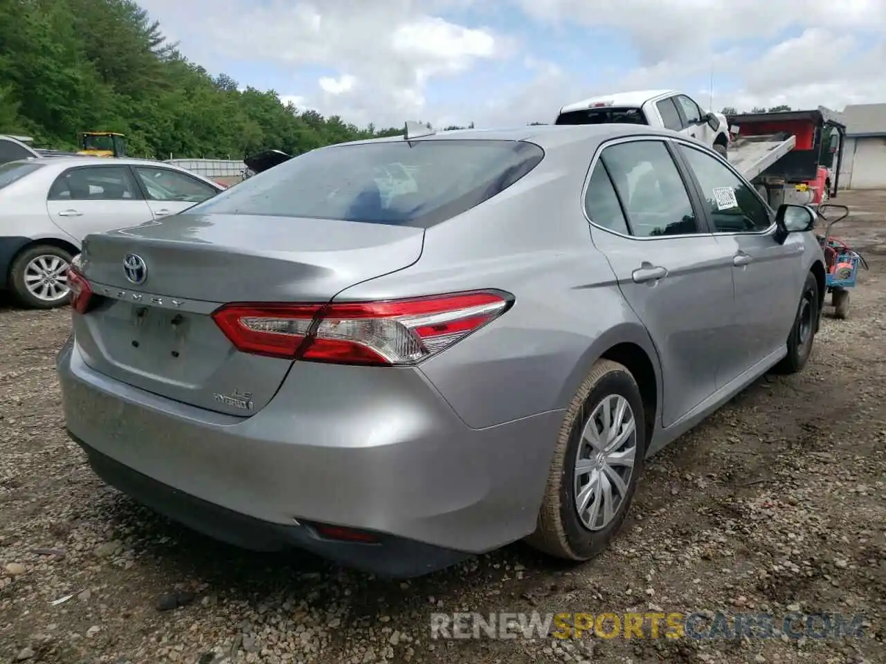 4 Photograph of a damaged car 4T1B31HK3KU513228 TOYOTA CAMRY 2019