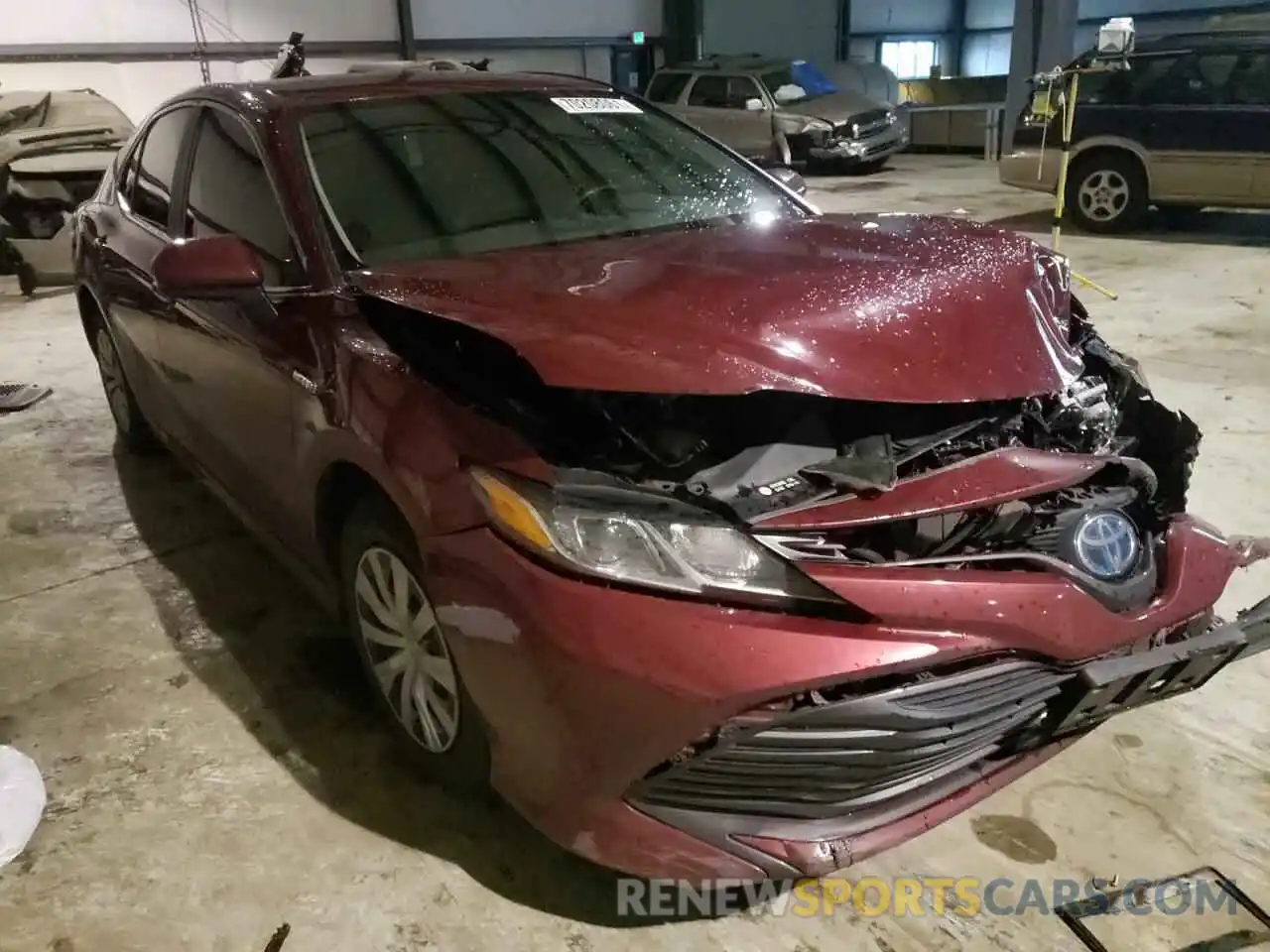 1 Photograph of a damaged car 4T1B31HK3KU515710 TOYOTA CAMRY 2019