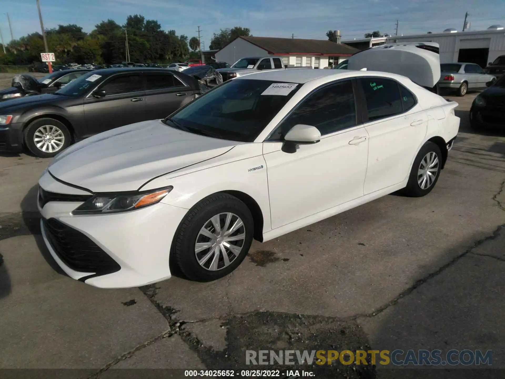 2 Photograph of a damaged car 4T1B31HK4KU508703 TOYOTA CAMRY 2019