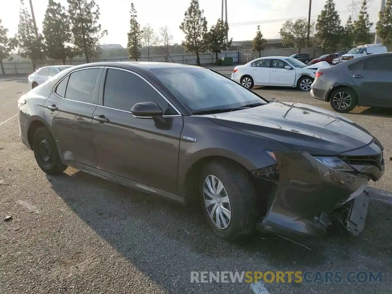 4 Photograph of a damaged car 4T1B31HK4KU511049 TOYOTA CAMRY 2019