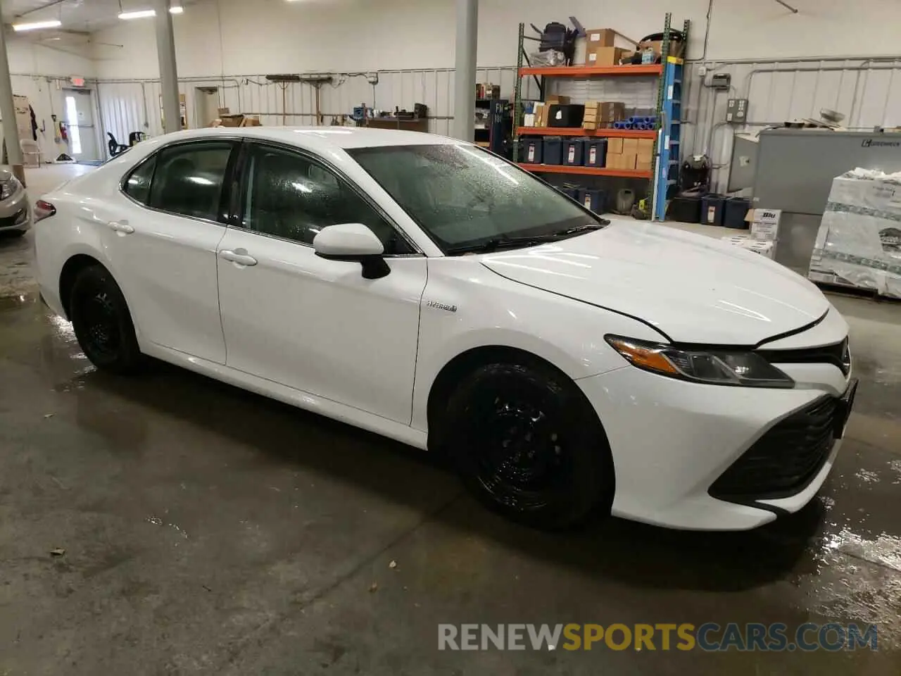 4 Photograph of a damaged car 4T1B31HK4KU515733 TOYOTA CAMRY 2019