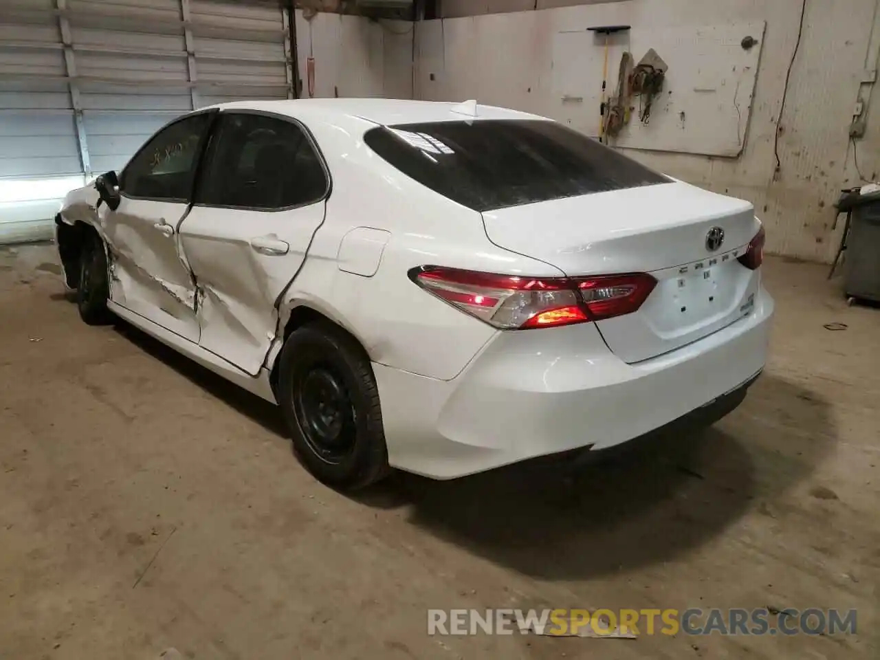 2 Photograph of a damaged car 4T1B31HK4KU516137 TOYOTA CAMRY 2019