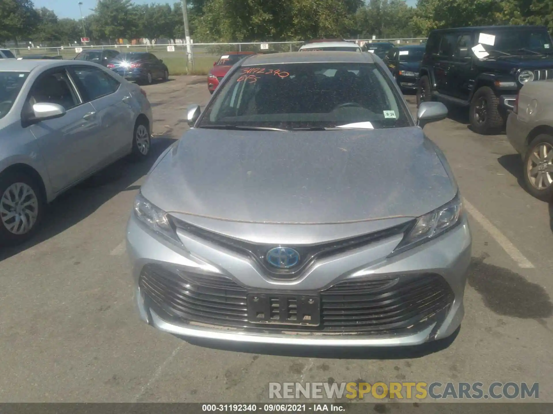 6 Photograph of a damaged car 4T1B31HK4KU517997 TOYOTA CAMRY 2019