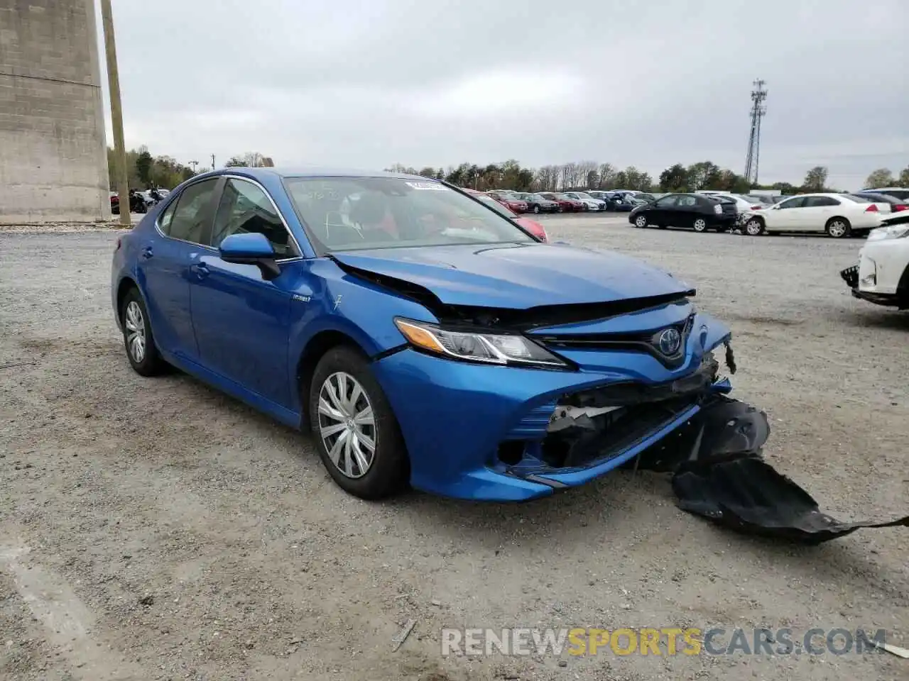 1 Photograph of a damaged car 4T1B31HK5KU007609 TOYOTA CAMRY 2019