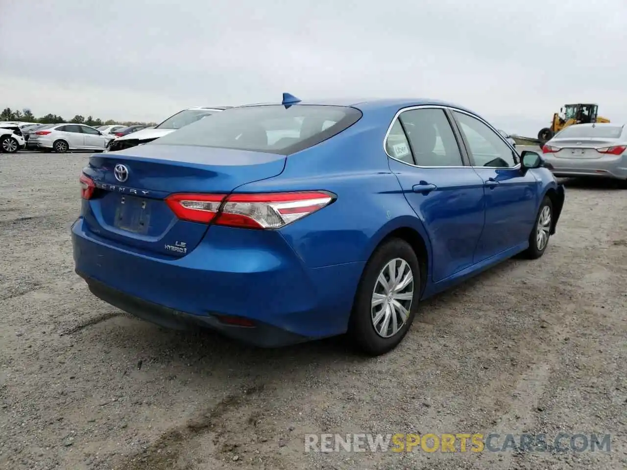 4 Photograph of a damaged car 4T1B31HK5KU007609 TOYOTA CAMRY 2019