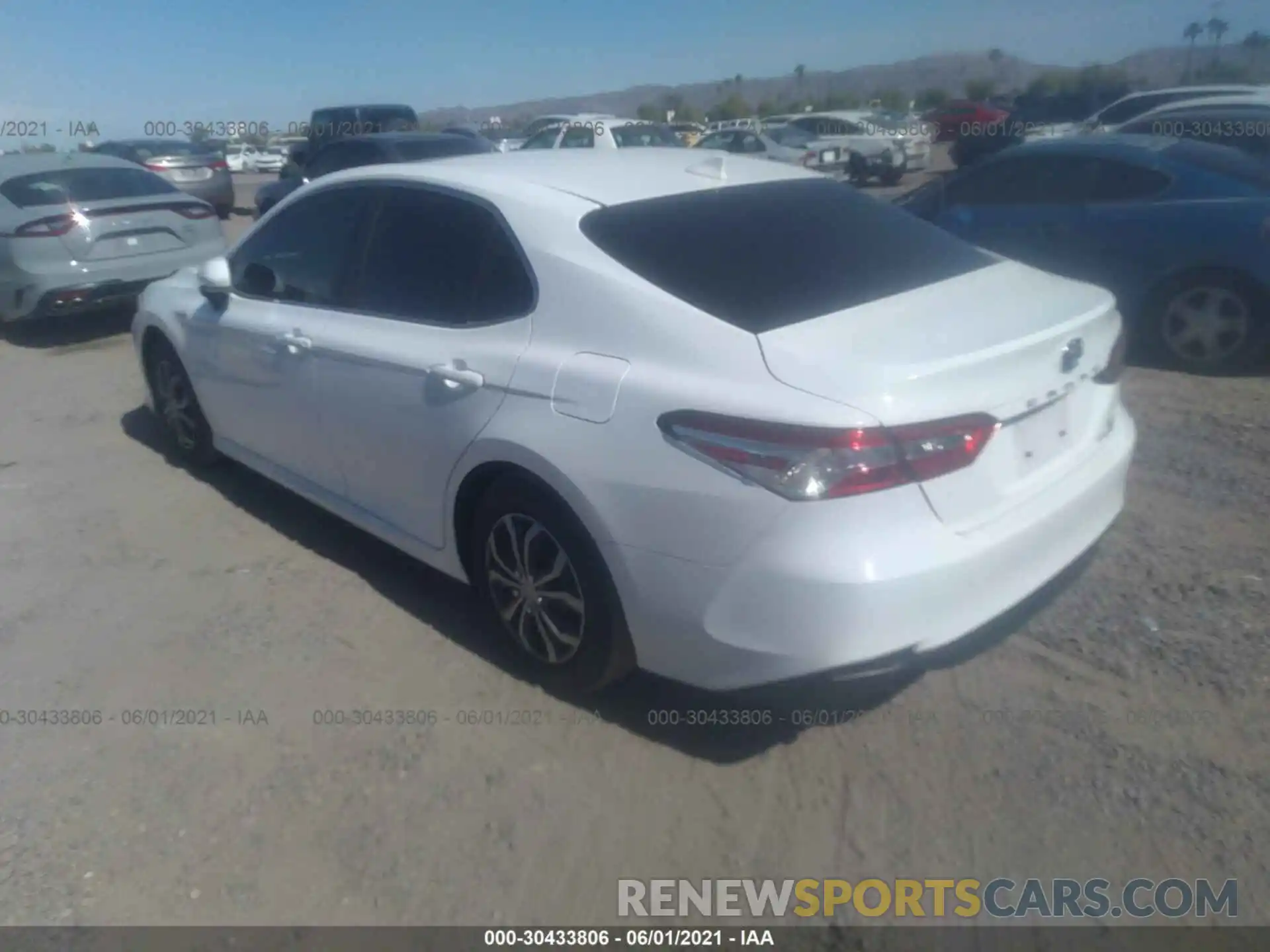 3 Photograph of a damaged car 4T1B31HK5KU008551 TOYOTA CAMRY 2019