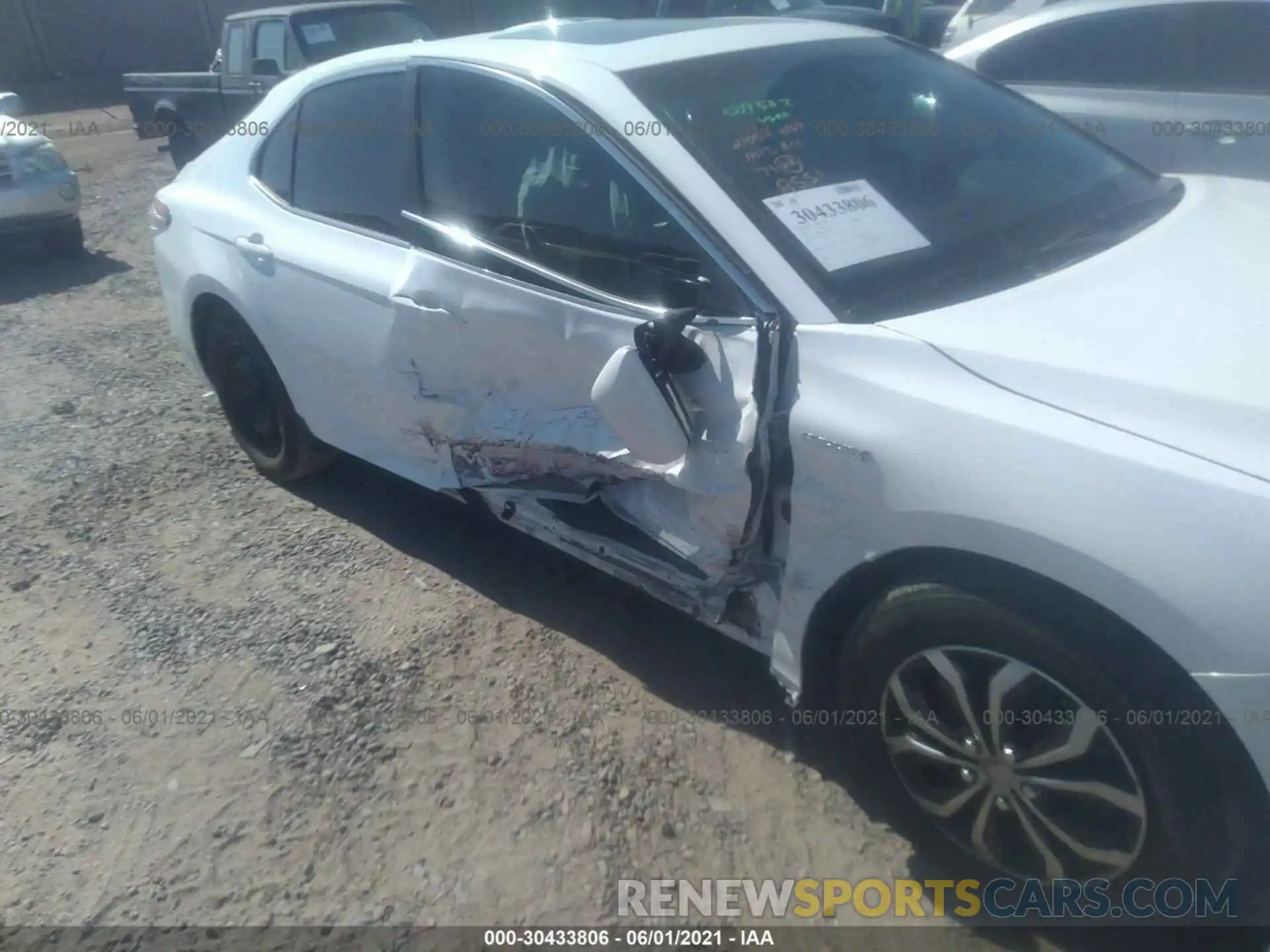 6 Photograph of a damaged car 4T1B31HK5KU008551 TOYOTA CAMRY 2019