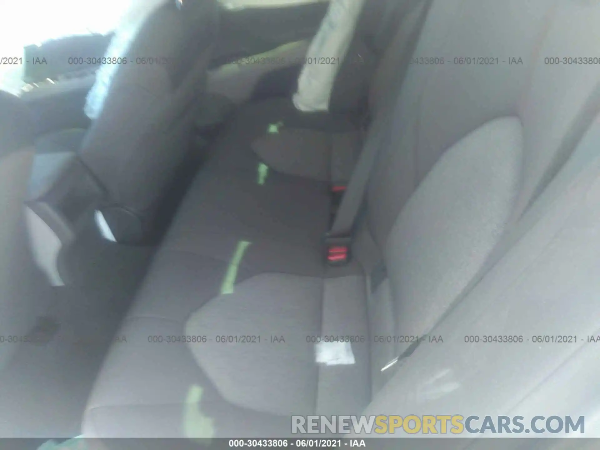 8 Photograph of a damaged car 4T1B31HK5KU008551 TOYOTA CAMRY 2019