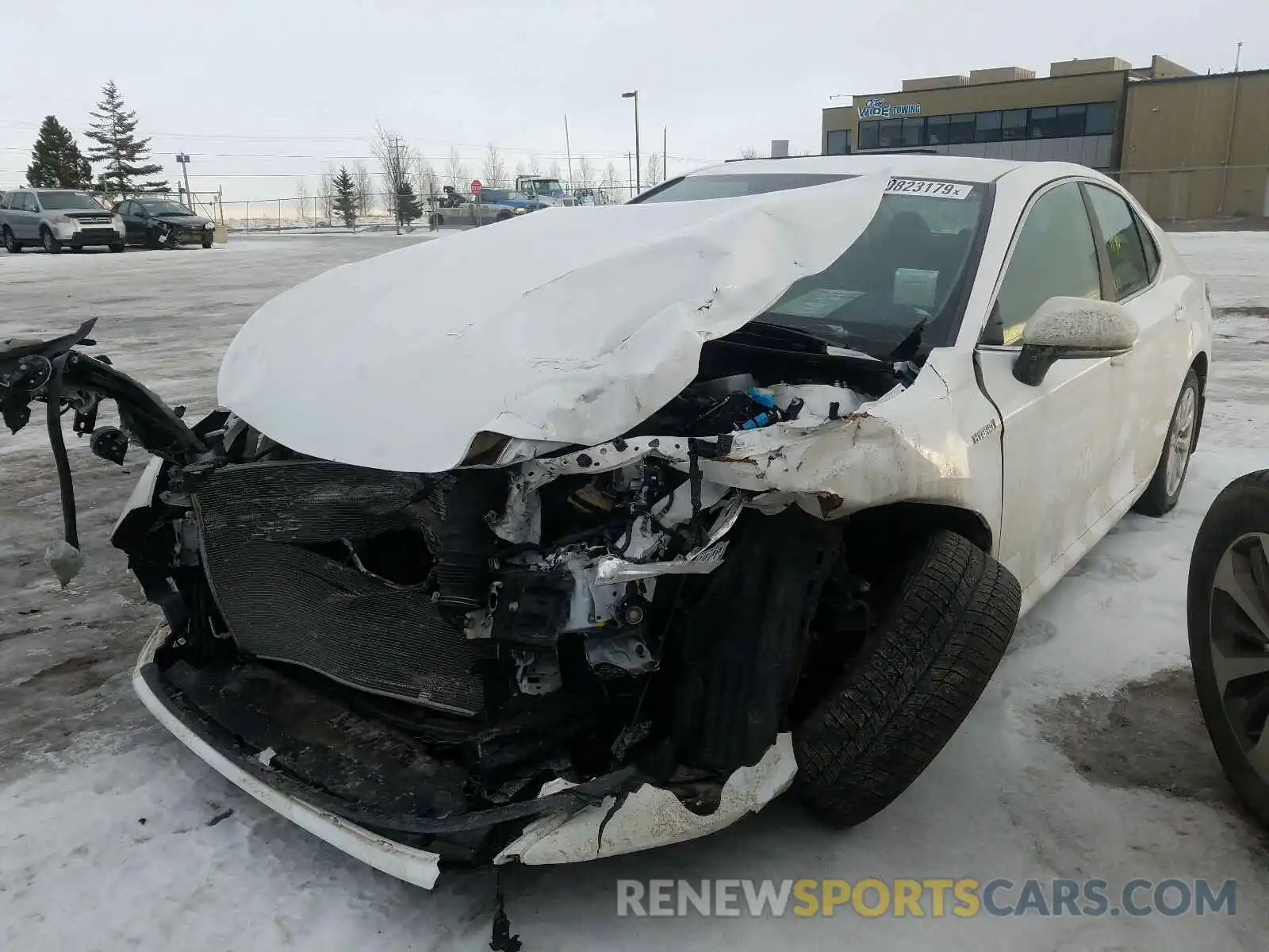 2 Photograph of a damaged car 4T1B31HK5KU509908 TOYOTA CAMRY 2019