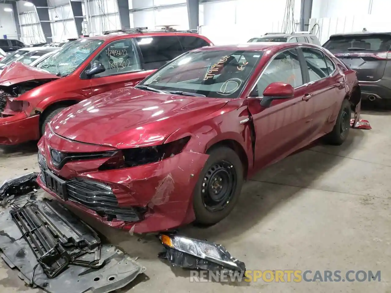 2 Photograph of a damaged car 4T1B31HK5KU516745 TOYOTA CAMRY 2019