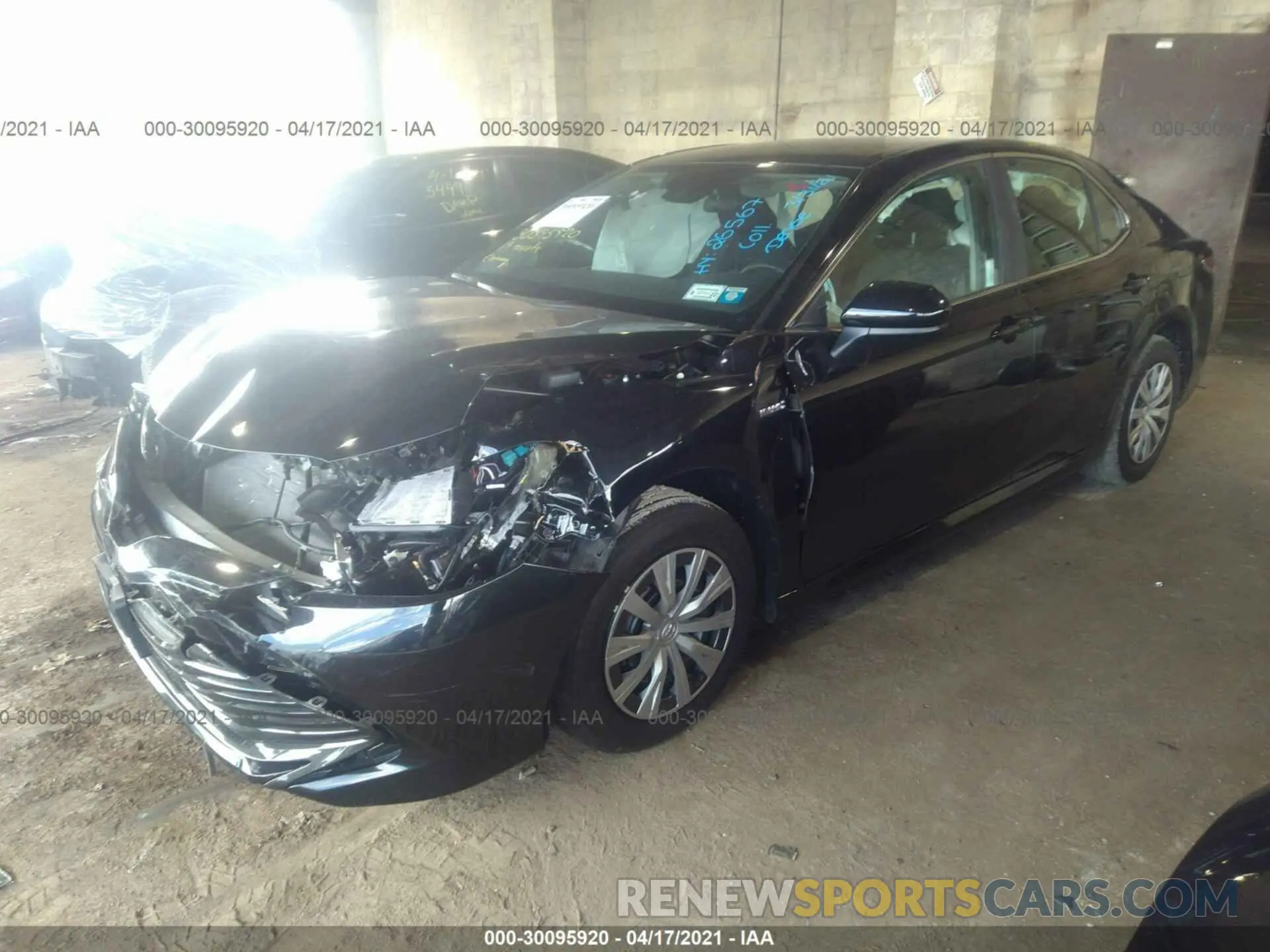 2 Photograph of a damaged car 4T1B31HK5KU516843 TOYOTA CAMRY 2019