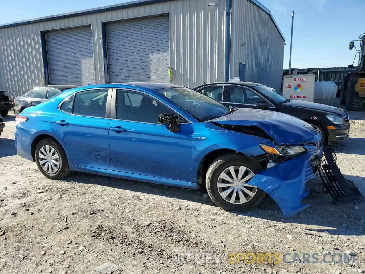 4 Photograph of a damaged car 4T1B31HK6KU008543 TOYOTA CAMRY 2019