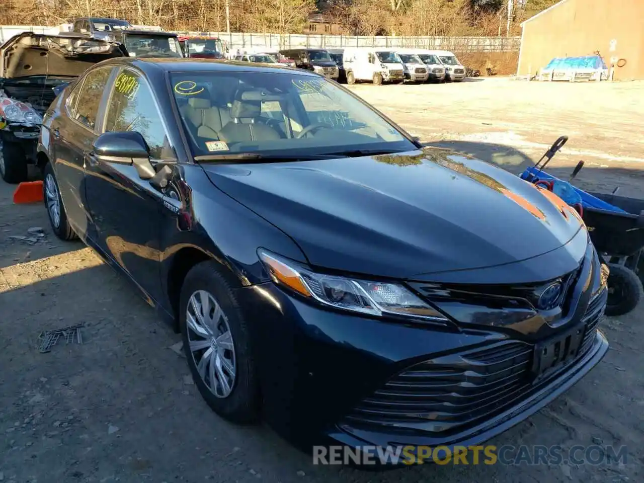 1 Photograph of a damaged car 4T1B31HK6KU517581 TOYOTA CAMRY 2019